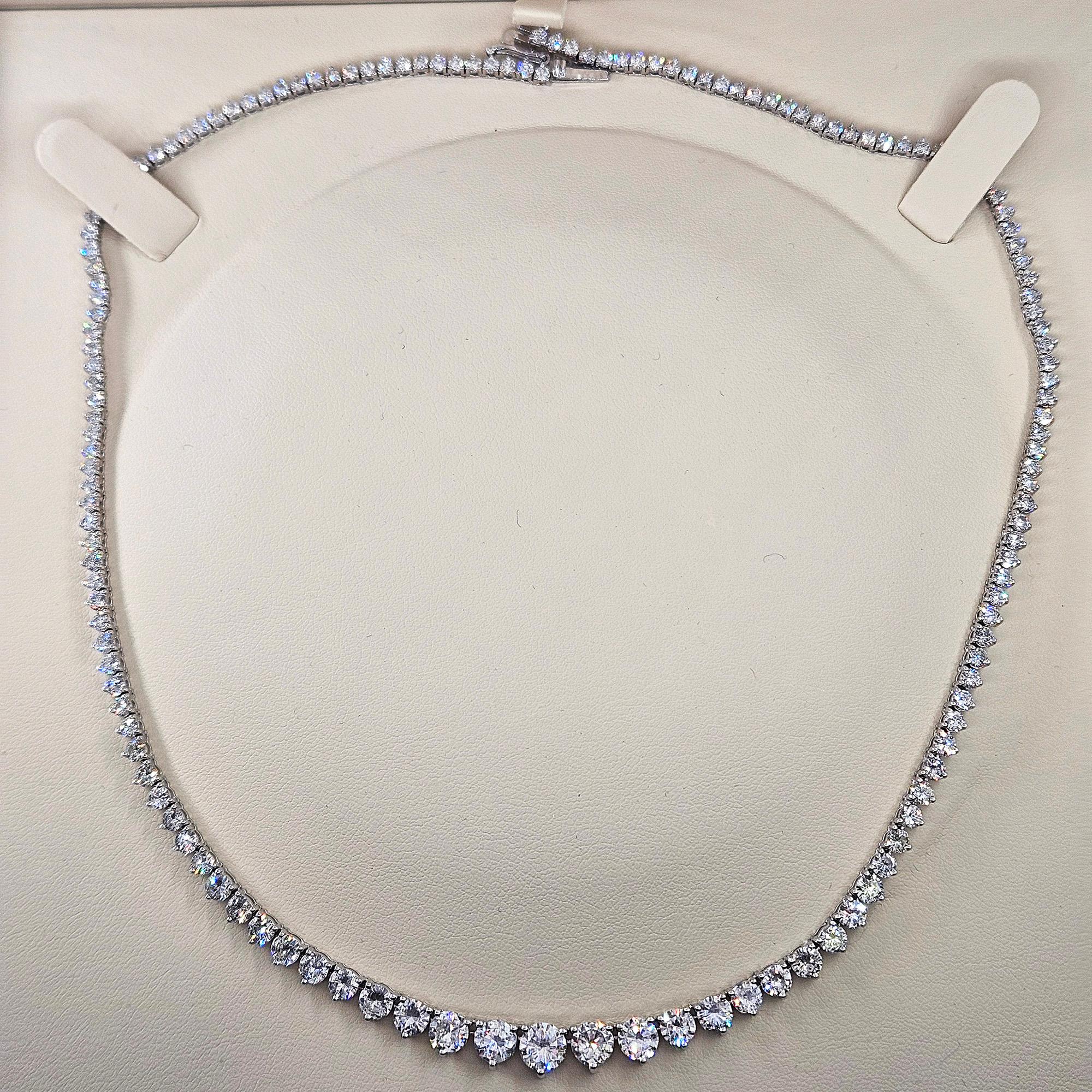 13.0ct Estate Graduated Round Diamond Riviera Tennis 14k White Gold Necklace For Sale 5