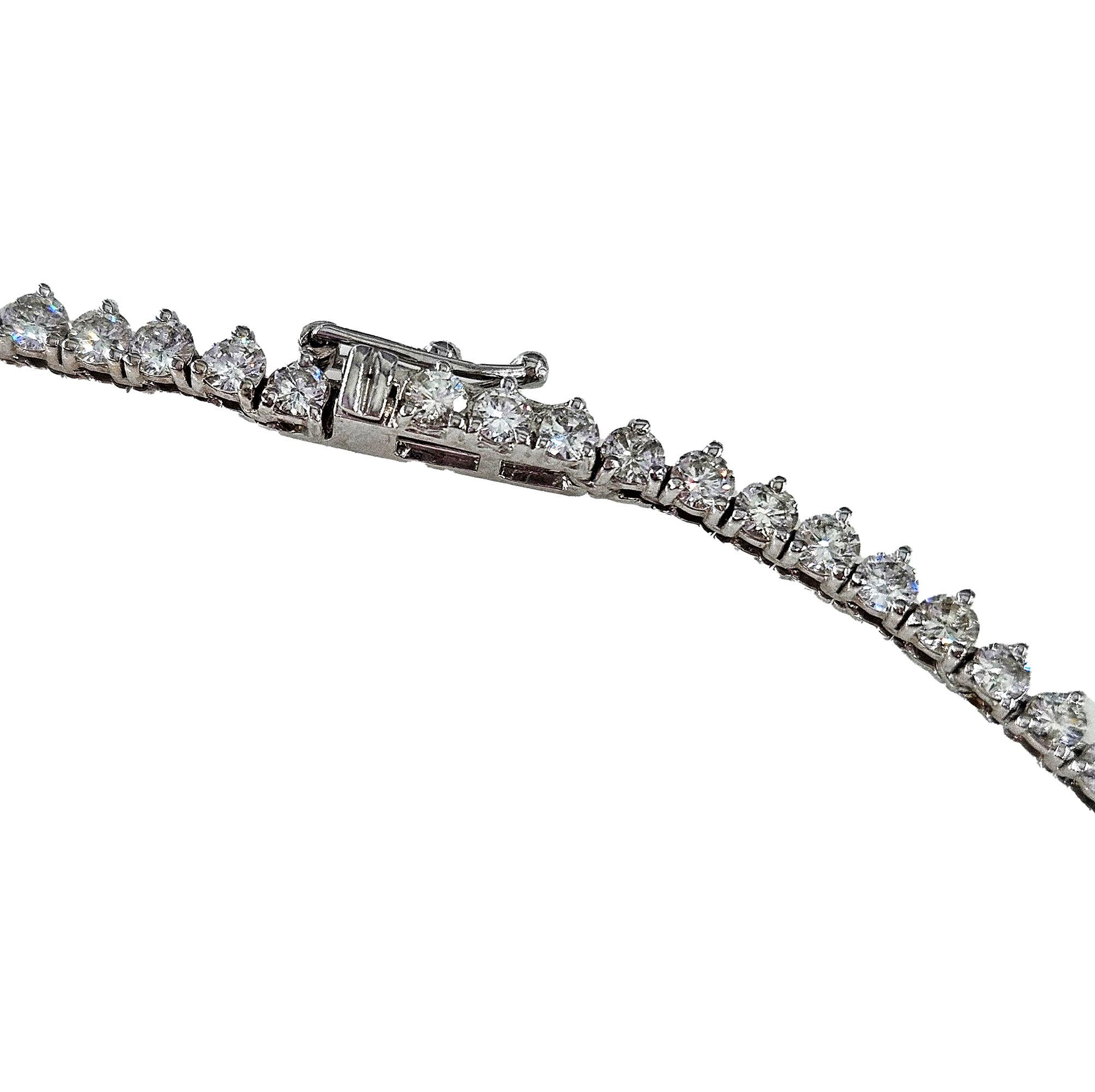 Round Cut 13.0ct Estate Graduated Round Diamond Riviera Tennis 14k White Gold Necklace For Sale