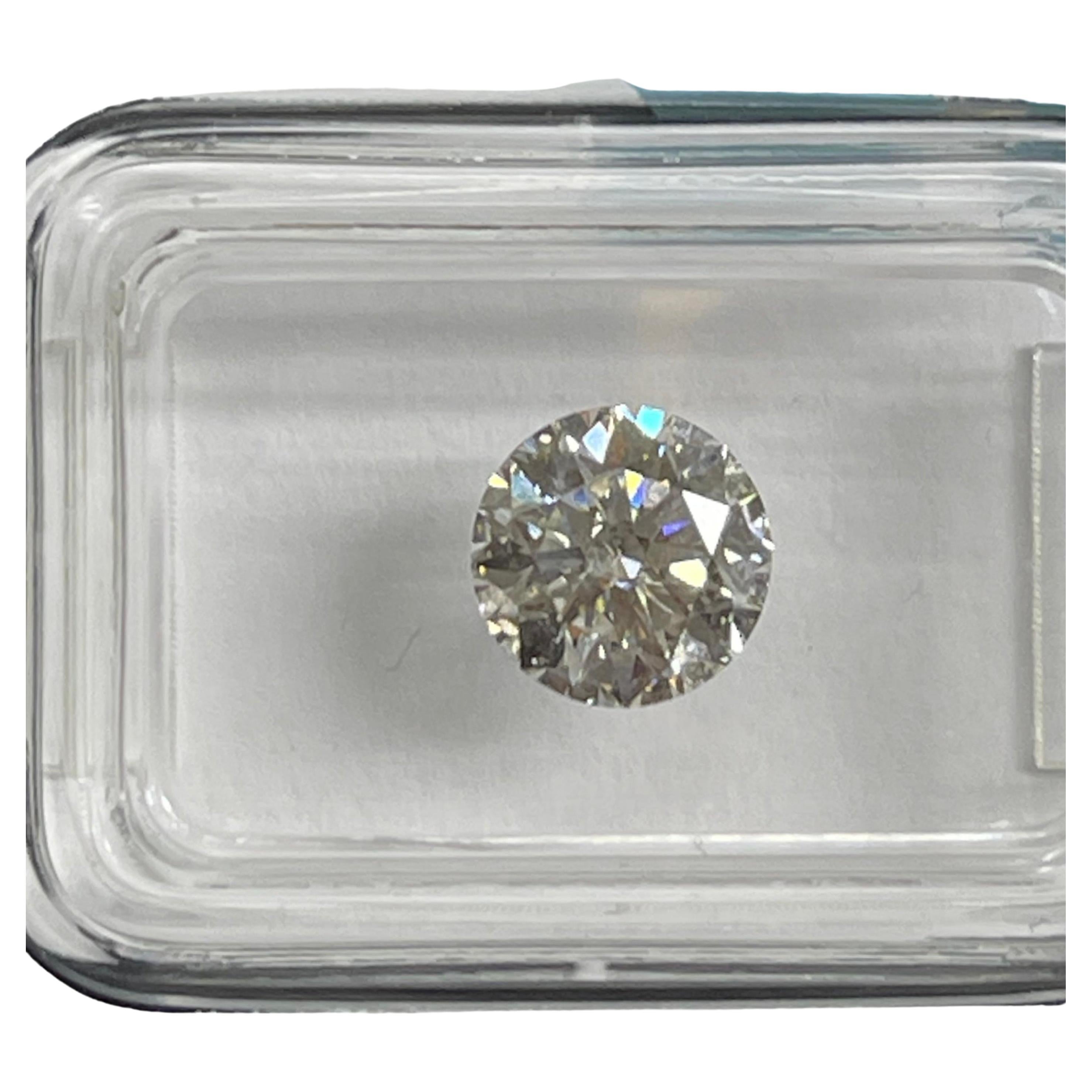 Natural Diamond graded by IGI.

Shape: Round Brilliant
Weight: 1.30CT
Color: I
Clarity: VVS 2
Cut: Excellent
Polish: Excellent
Symmetry: Excellent
Fluorescence: None
Inscription IGI: 630434223