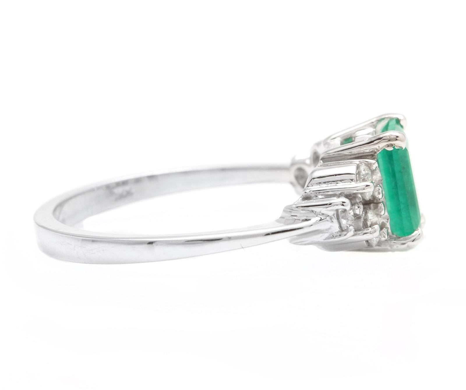 Mixed Cut 1.30ct Natural Emerald & Diamond 14k Solid White Gold Ring For Sale