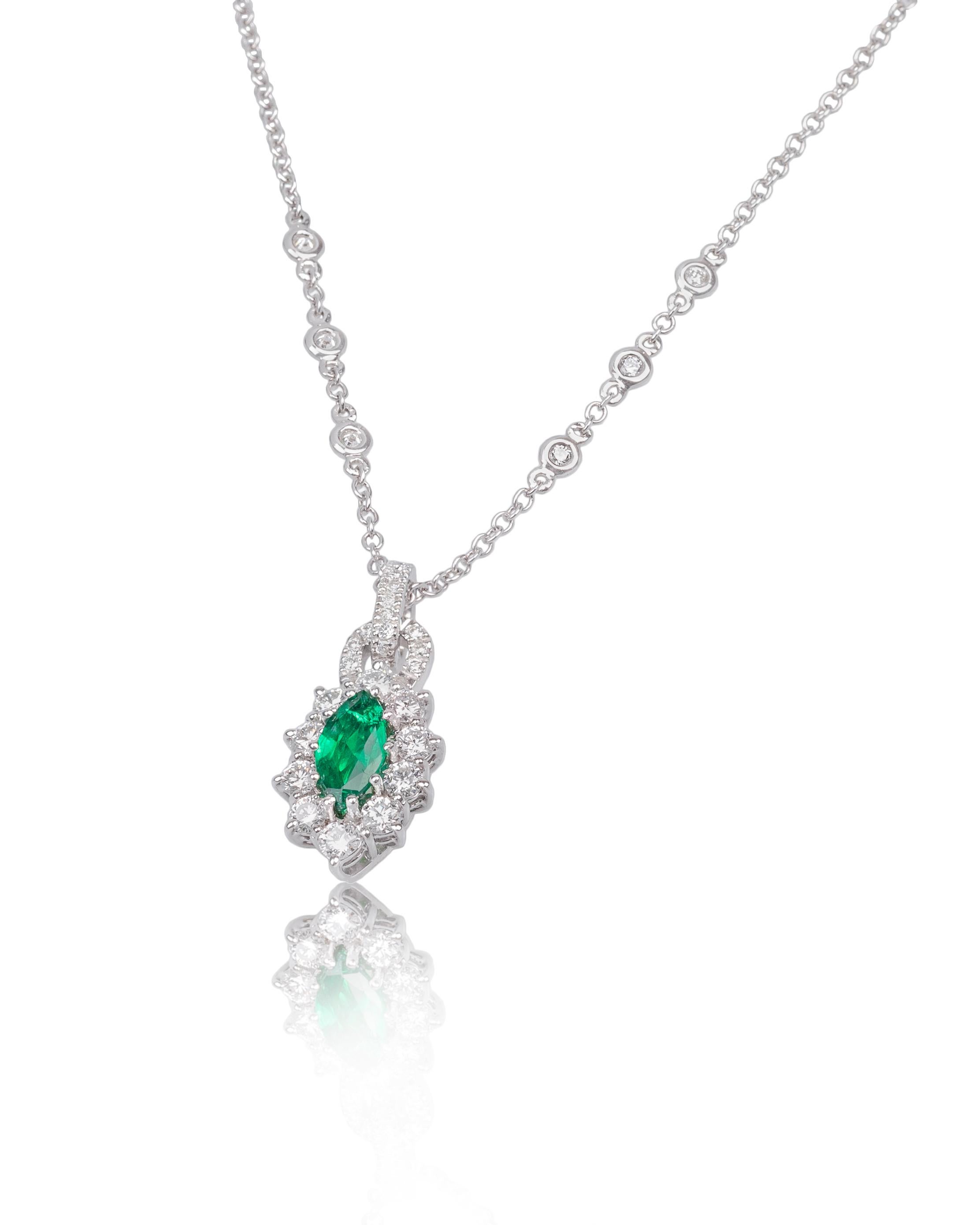 Marquise Cut 1.30ct Navette 'Marquise' Cut Emerand and Brilliant Cut Diamonds Necklace