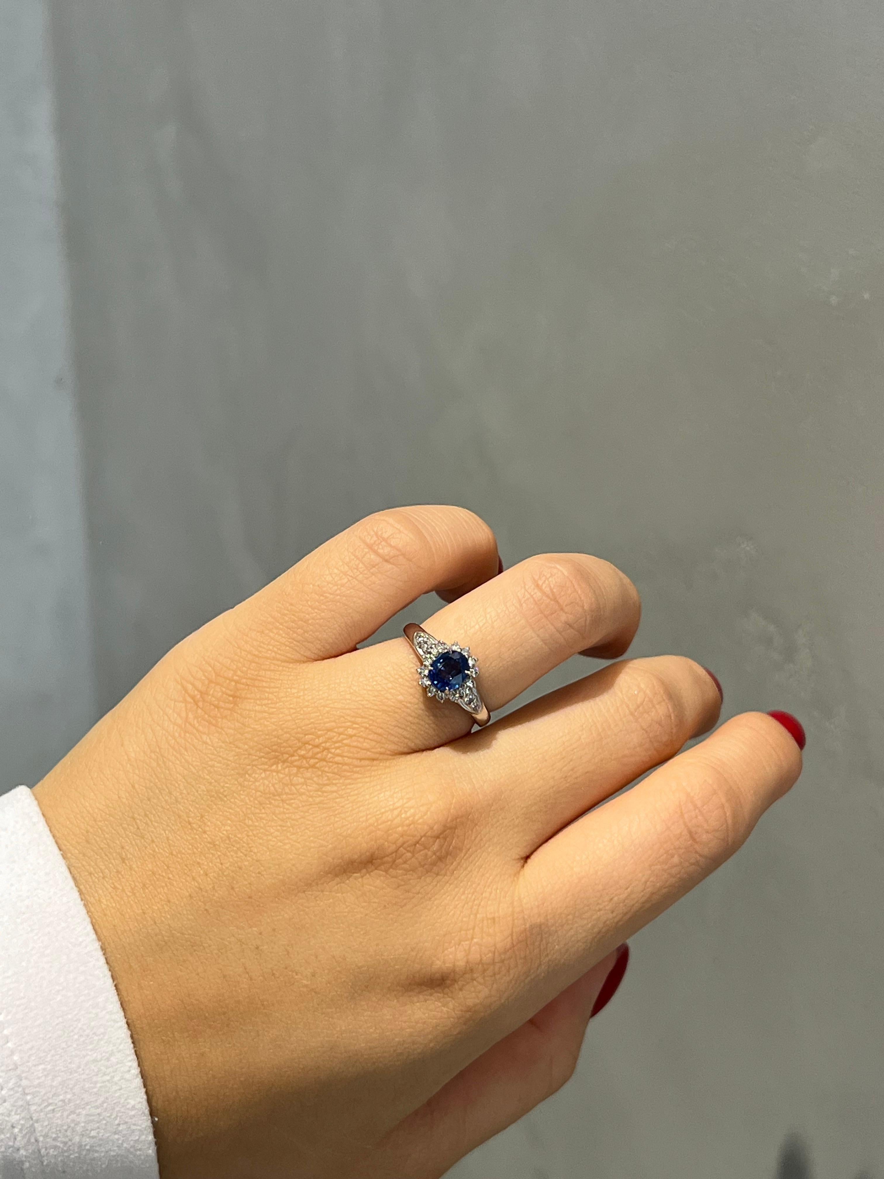 1.30CT Total Weight Blue Sapphire & Diamonds set in PLAT  In New Condition For Sale In New York, NY