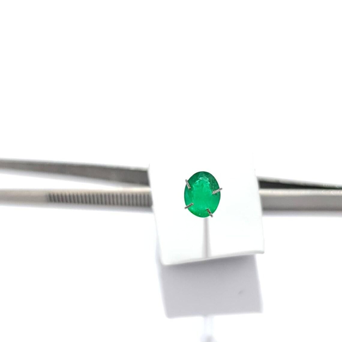 1.30cts Natural Emerald Cut Stone 8.34x6.57x4.32mm CERTIFIED Stone. In New Condition For Sale In Chicago, IL