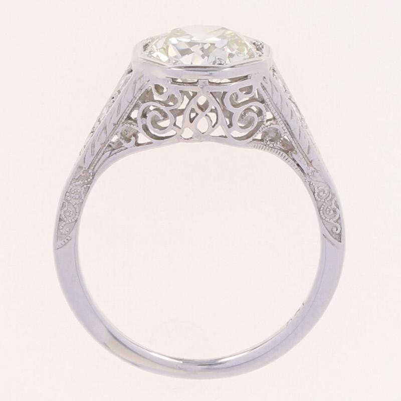 1.30 Carat Art Deco Diamond Ring, 18 Karat White Gold Vintage European In Excellent Condition In Greensboro, NC