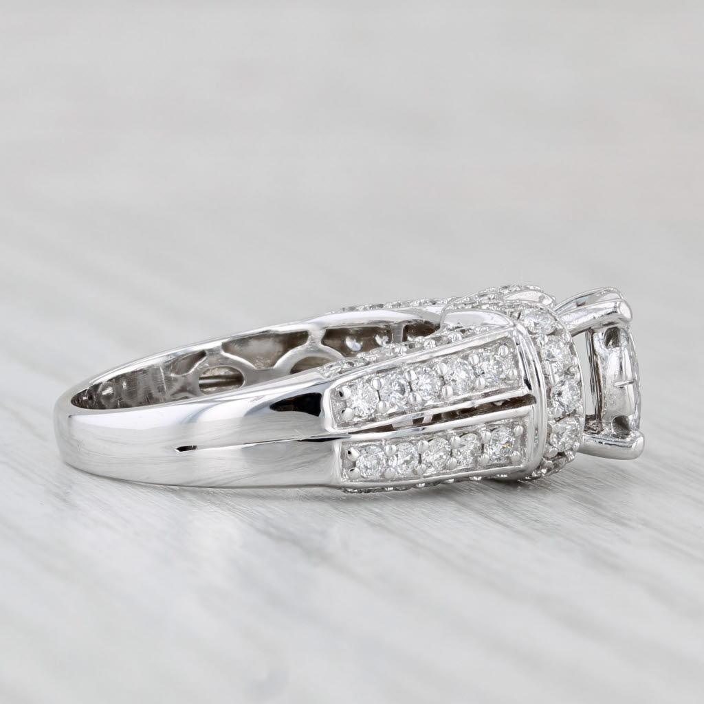 Anello di fidanzamento con diamante da 1,30 ct. in oro bianco 14 carati, misura 7,5, fascia da cattedrale in vendita 1