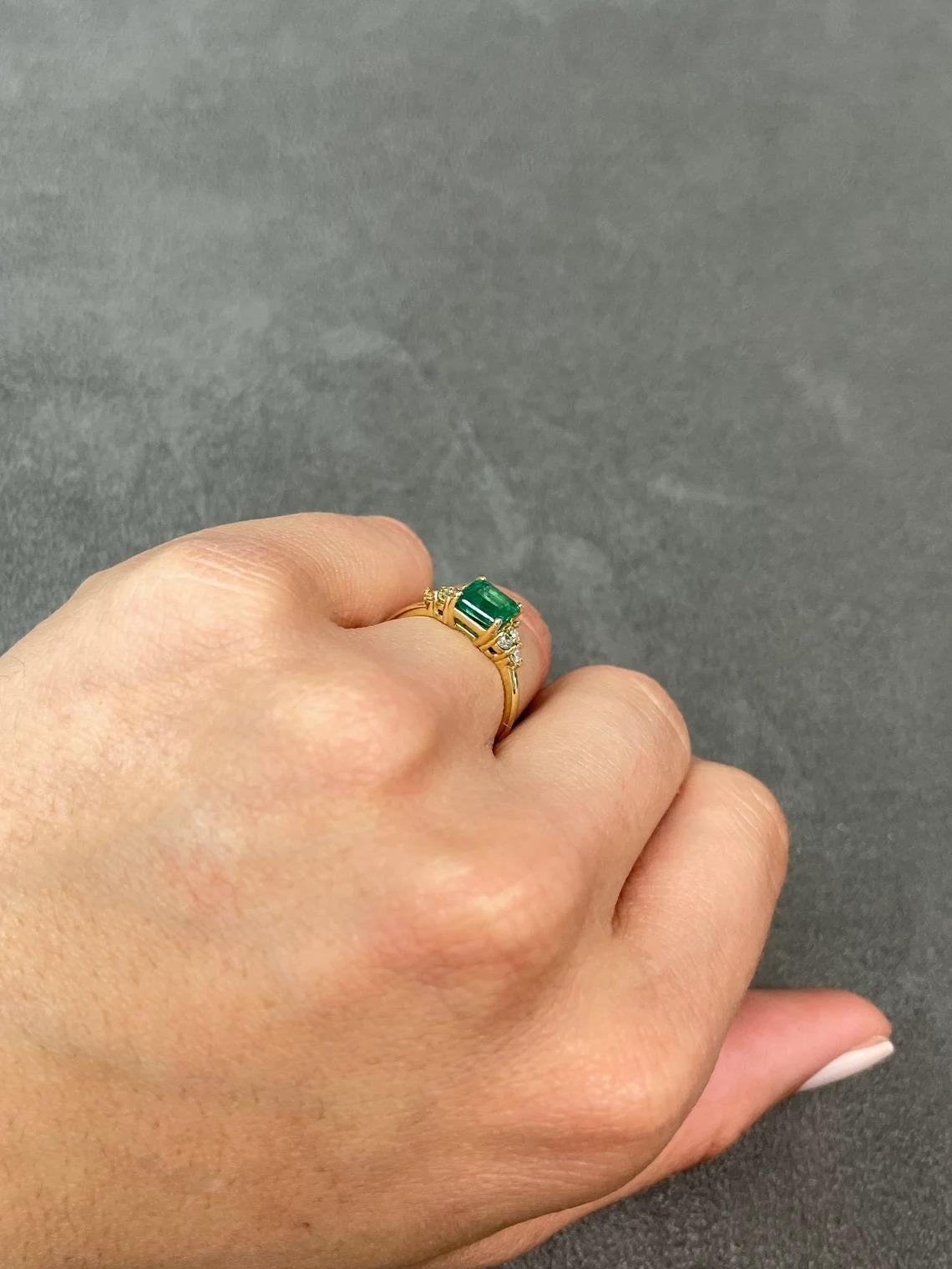 1.30tcw 14K Natural Emerald-Asscher Cut & Diamond Cluster Accent Gold Ring For Sale 1