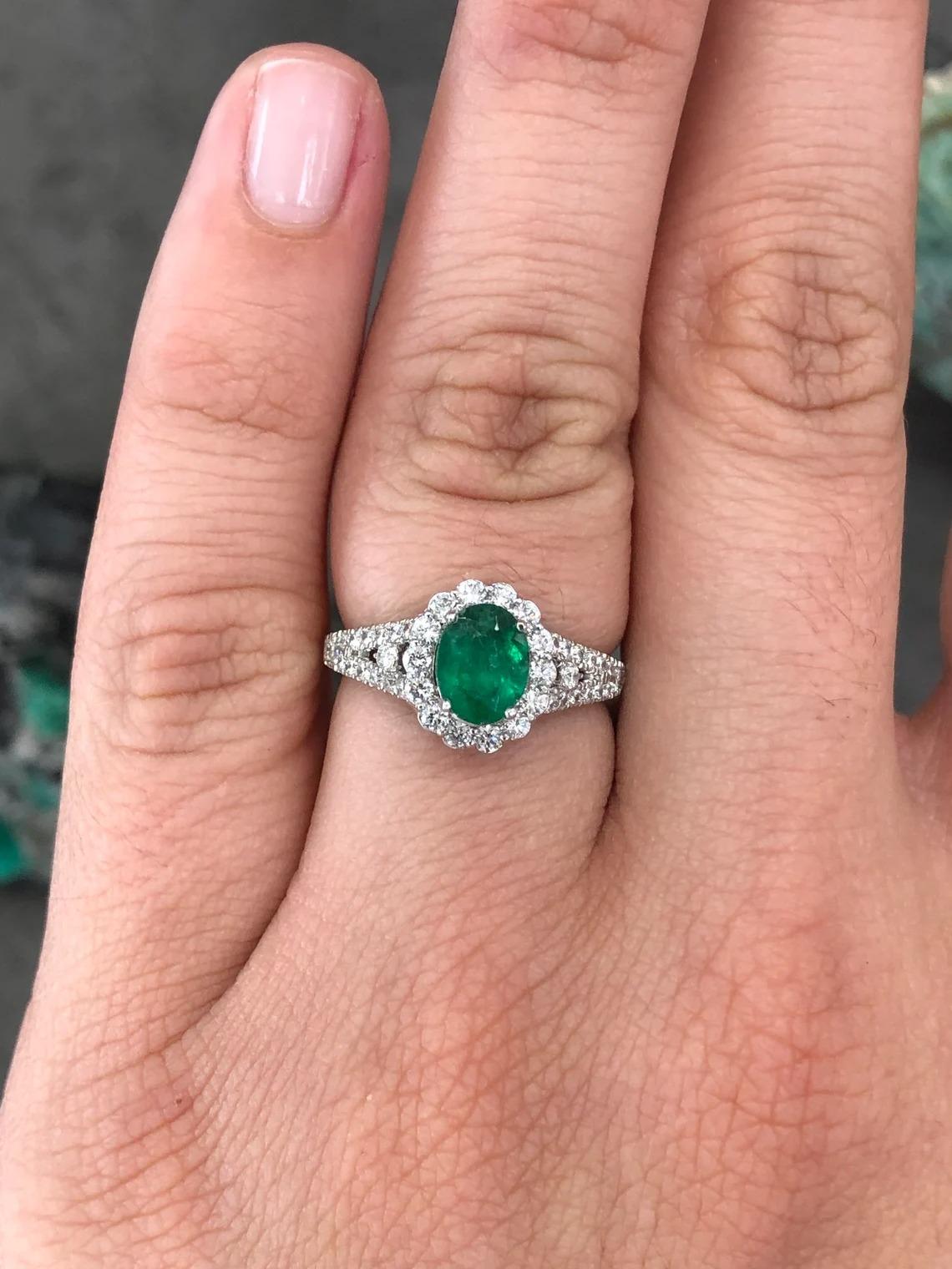 Women's 1.30tcw 14K Natural Emerald-Oval Cut & Diamond Halo Engagement-Statement Ring For Sale