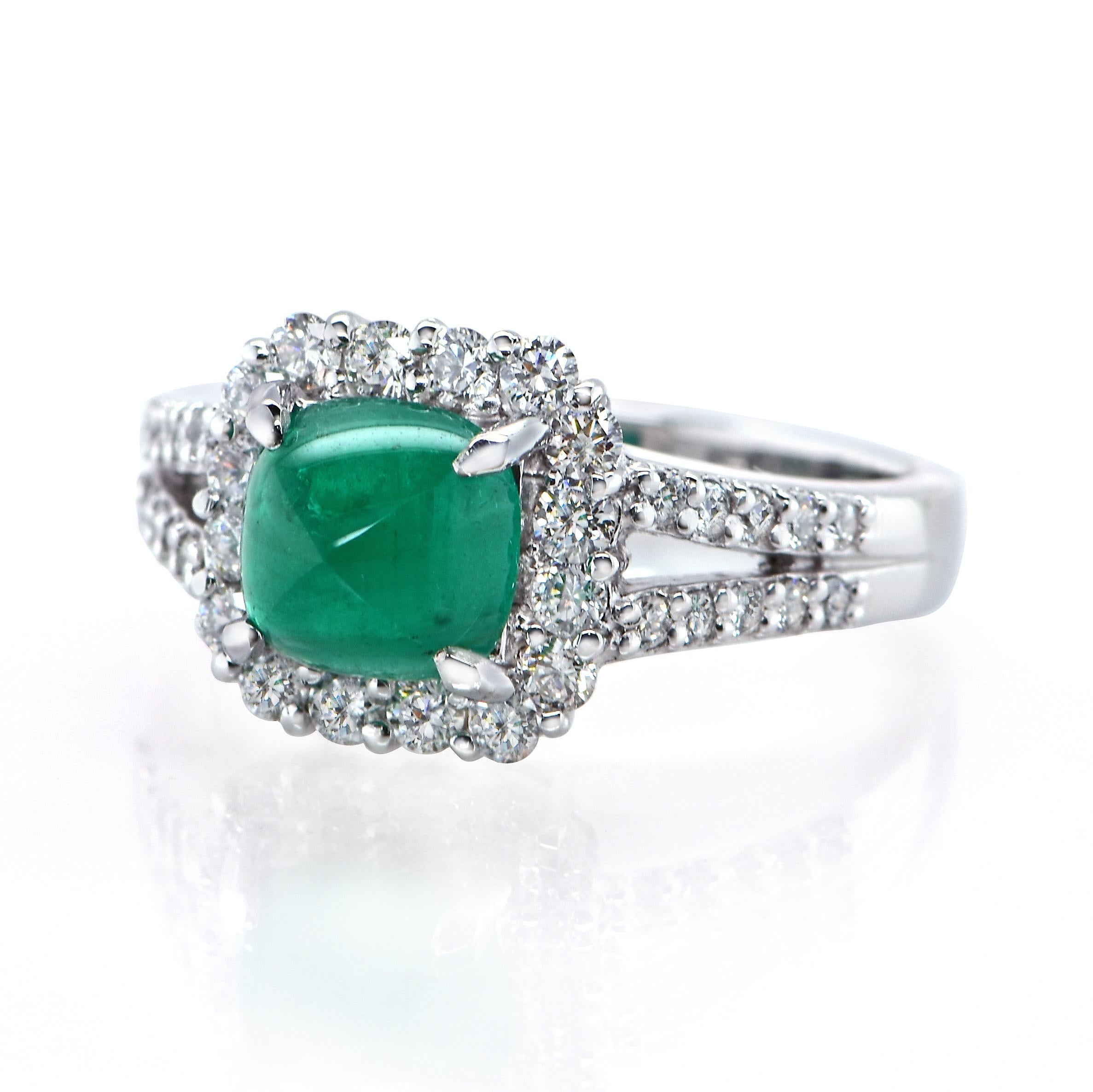 Modern 1.31 Carat Colombian Emerald Sugar-Loaf and Diamond Ring Made in Platinum For Sale