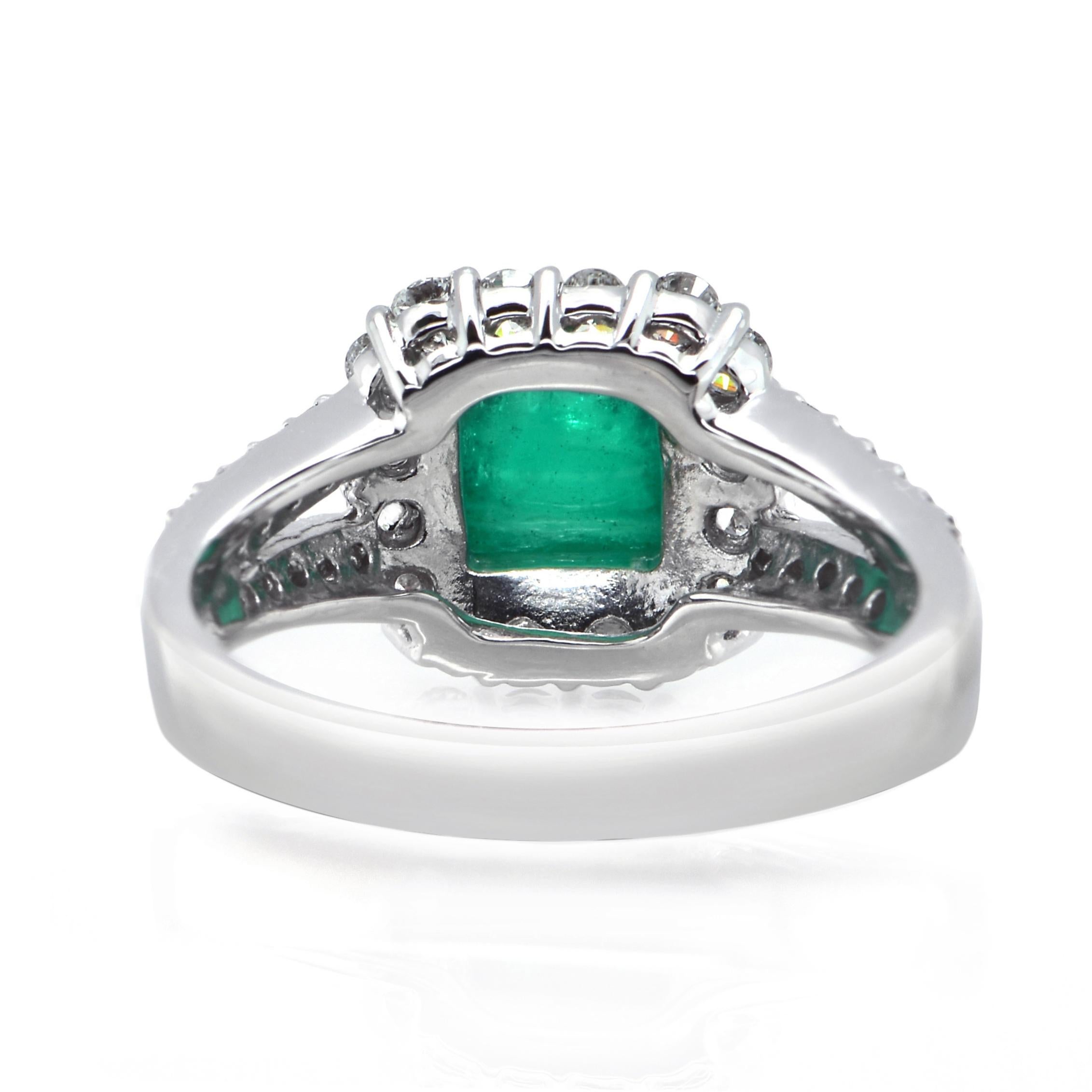 1.31 Carat Colombian Emerald Sugar-Loaf and Diamond Ring Made in Platinum For Sale 1