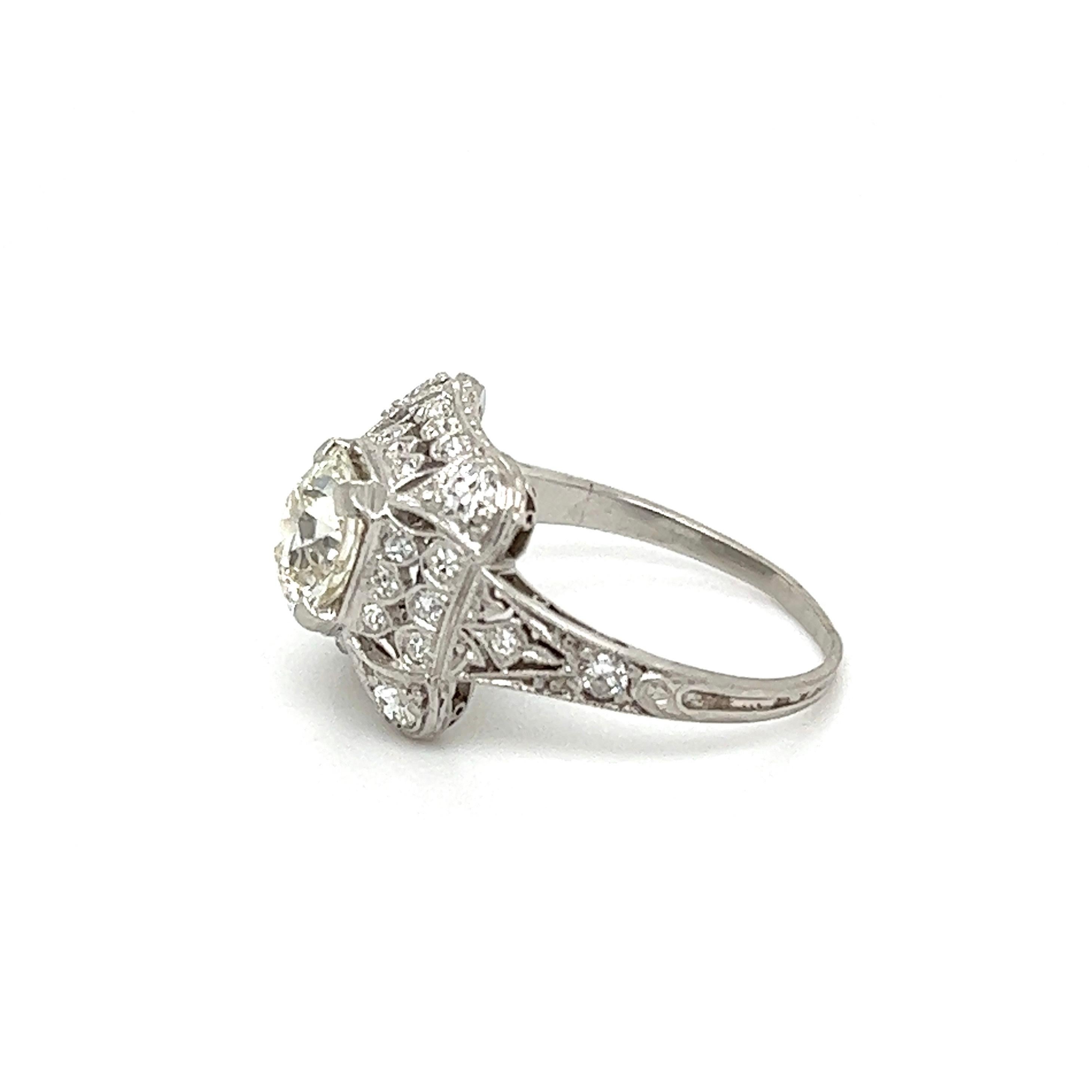 1.31 Carat Diamond Solitaire Art Deco Platinum Ring Estate Fine Jewelry For Sale 1