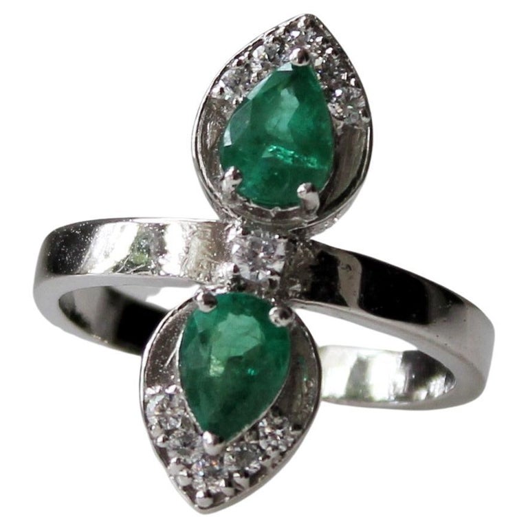 1.31 Carat Natural Emerald Ring For Sale at 1stDibs