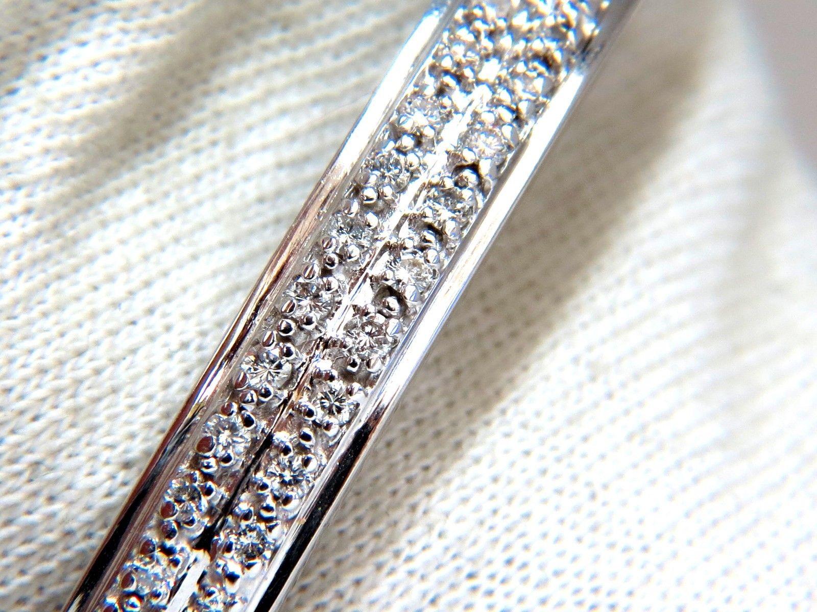 1.31 Carat Natural Round Diamonds Bangle Bracelet 14 Karat In New Condition In New York, NY