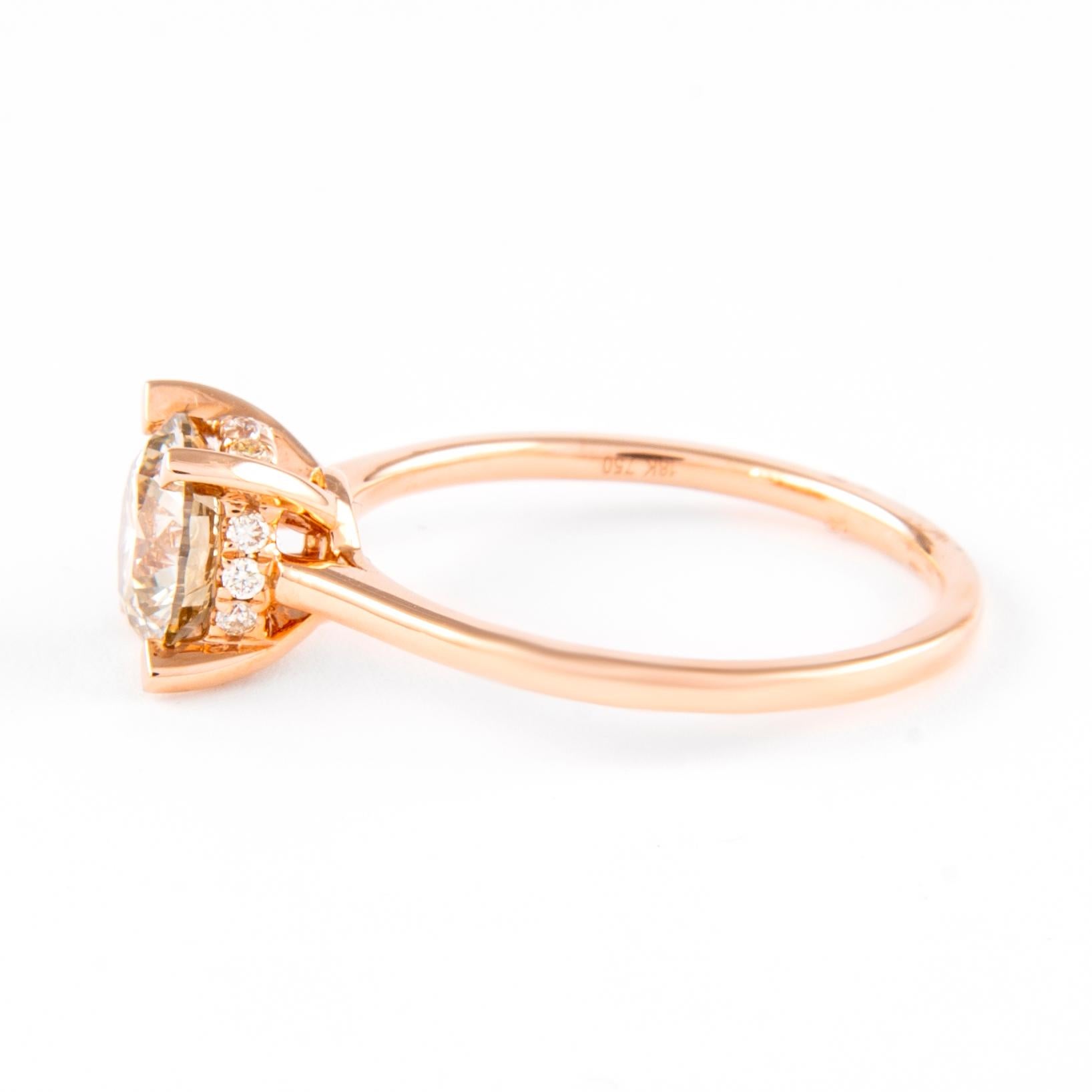 rose gold diamond solitaire engagement ring