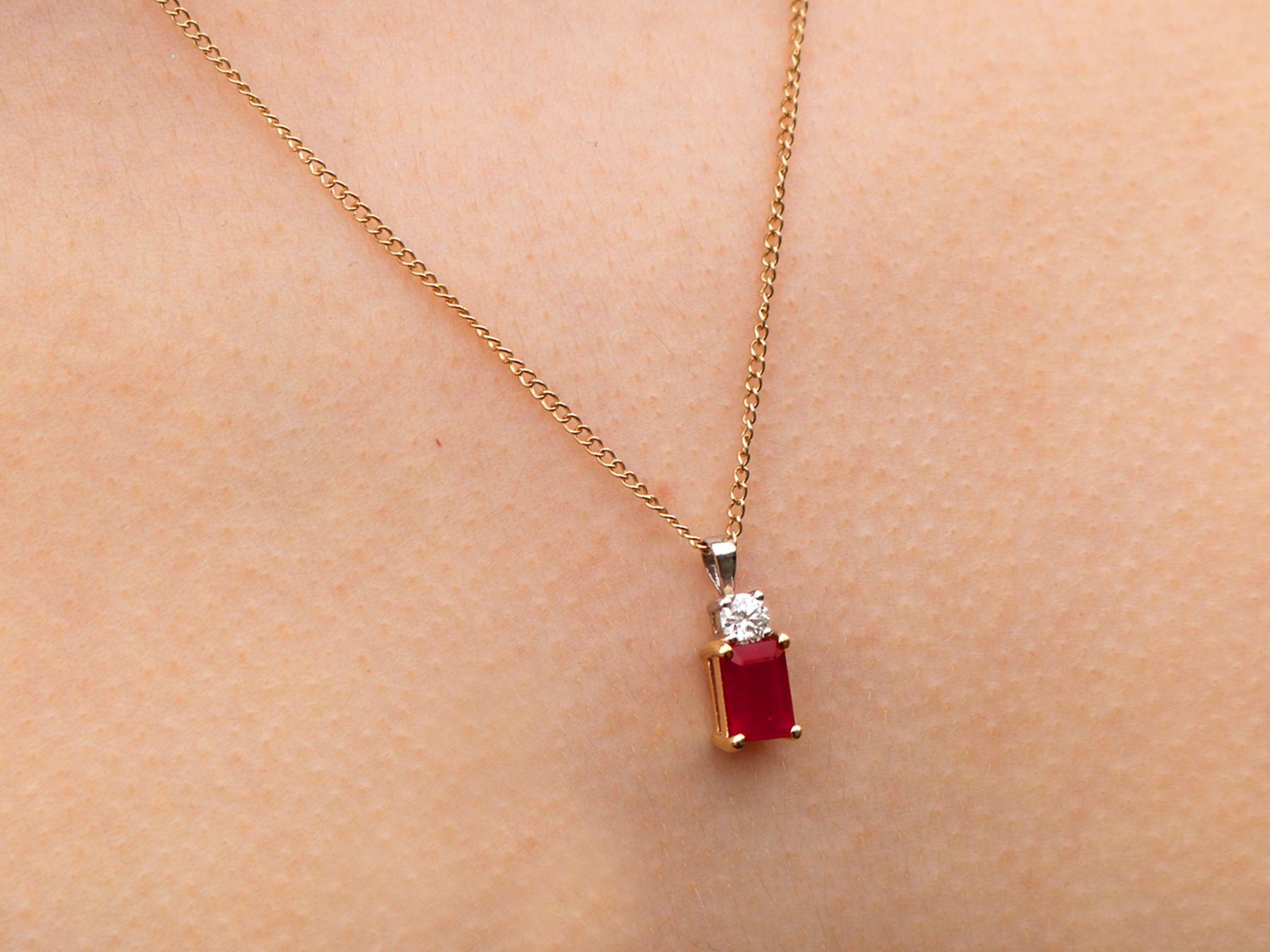 1.31 Carat Ruby and 0.19 Carat Diamond Yellow Gold Pendant For Sale 2