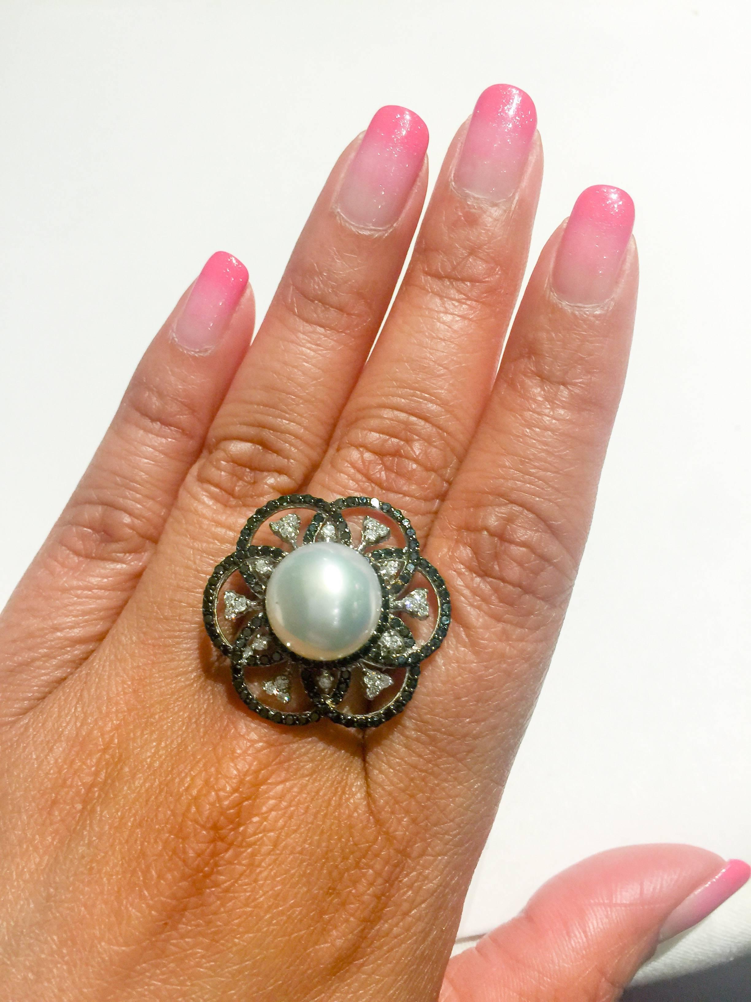 1.31 Carat South Sea Pearl Black Diamond Cocktail Ring in 14 Karat White Gold For Sale 1