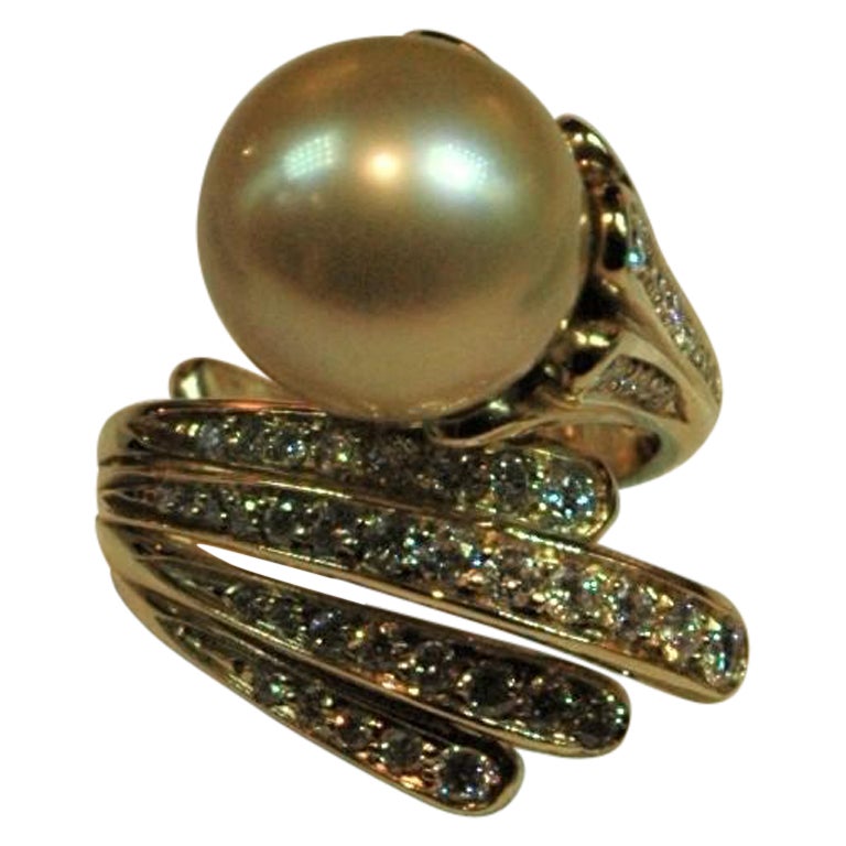 This wonderful ring is part of the 