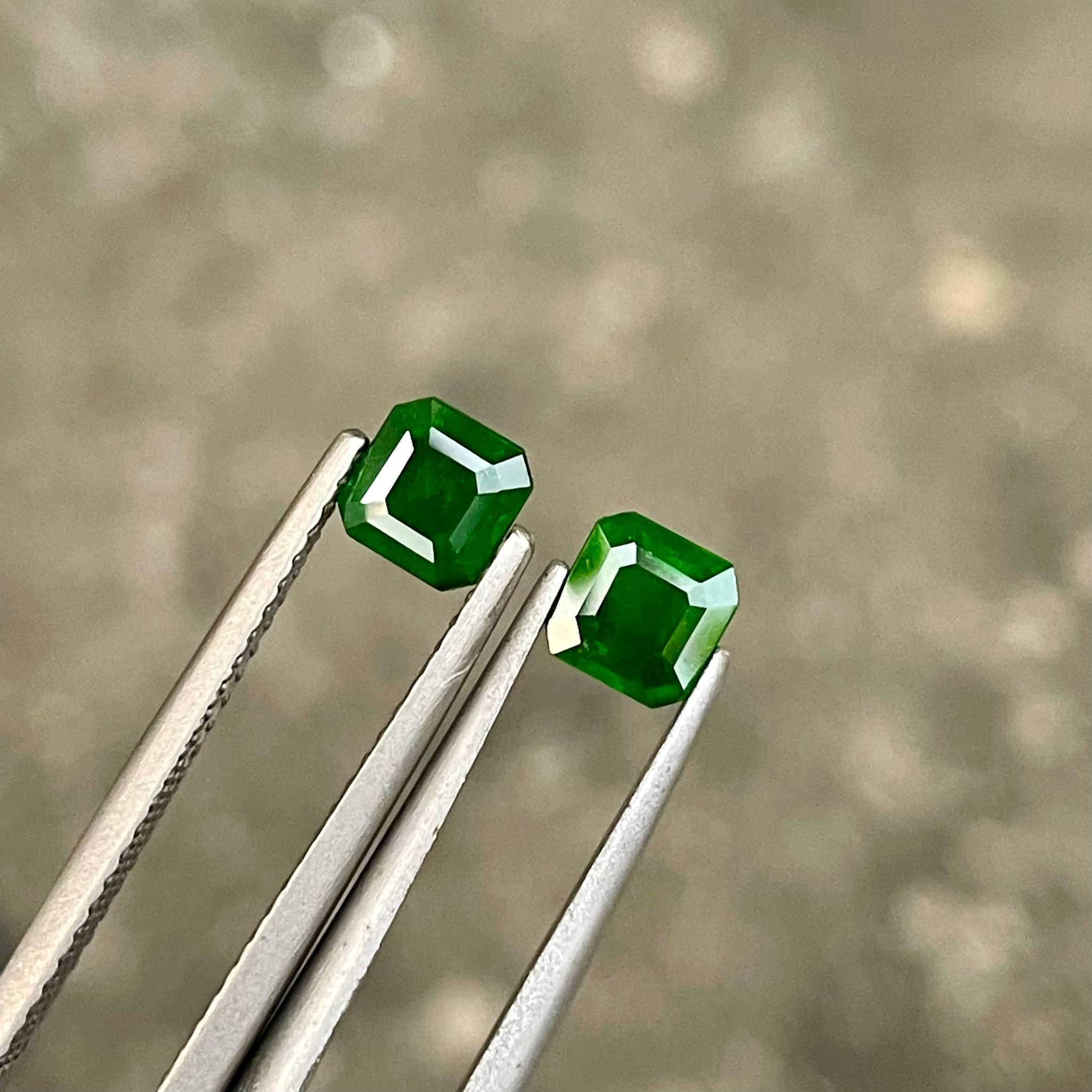 da uomo o donna 1.31 carati di Granato Demantoide Verde Coppia Taglio Asscher Gemma Pakistana