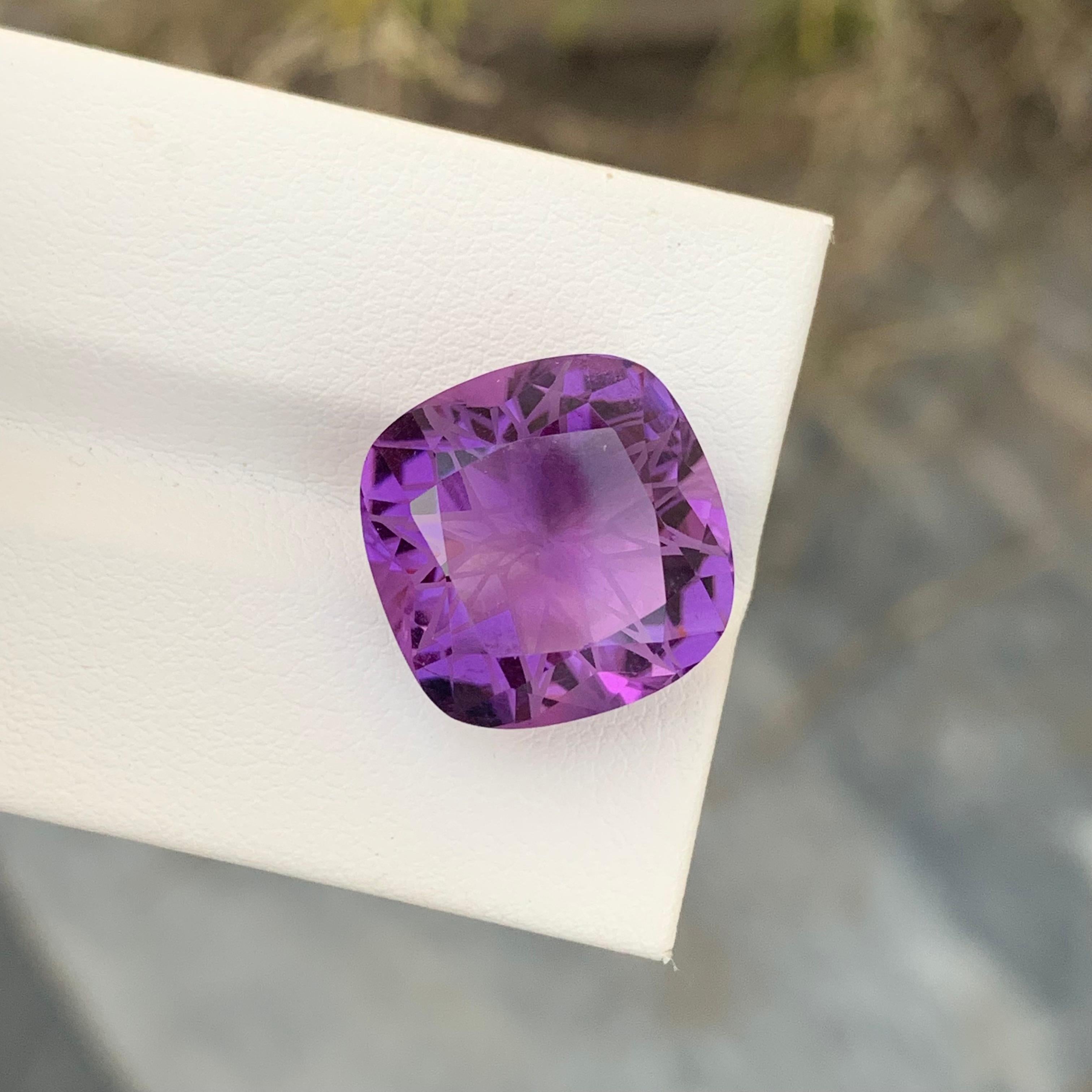 Arts and Crafts 13.10 Carat Natural Loose Amethyst Flower Cut Gem For Necklace Jewellery For Sale