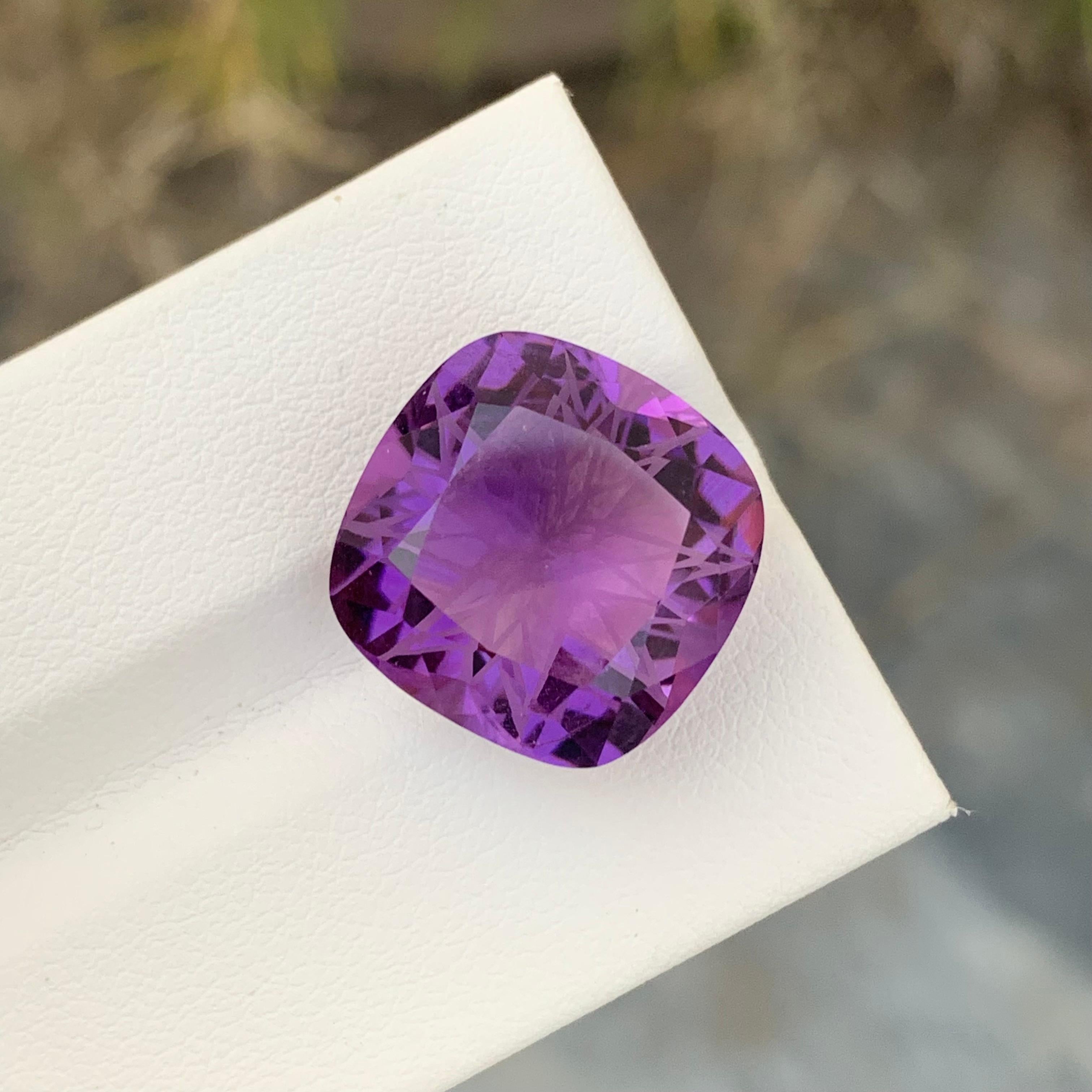13.10 Carat Natural Loose Amethyst Flower Cut Gem For Necklace Jewellery In New Condition For Sale In Peshawar, PK