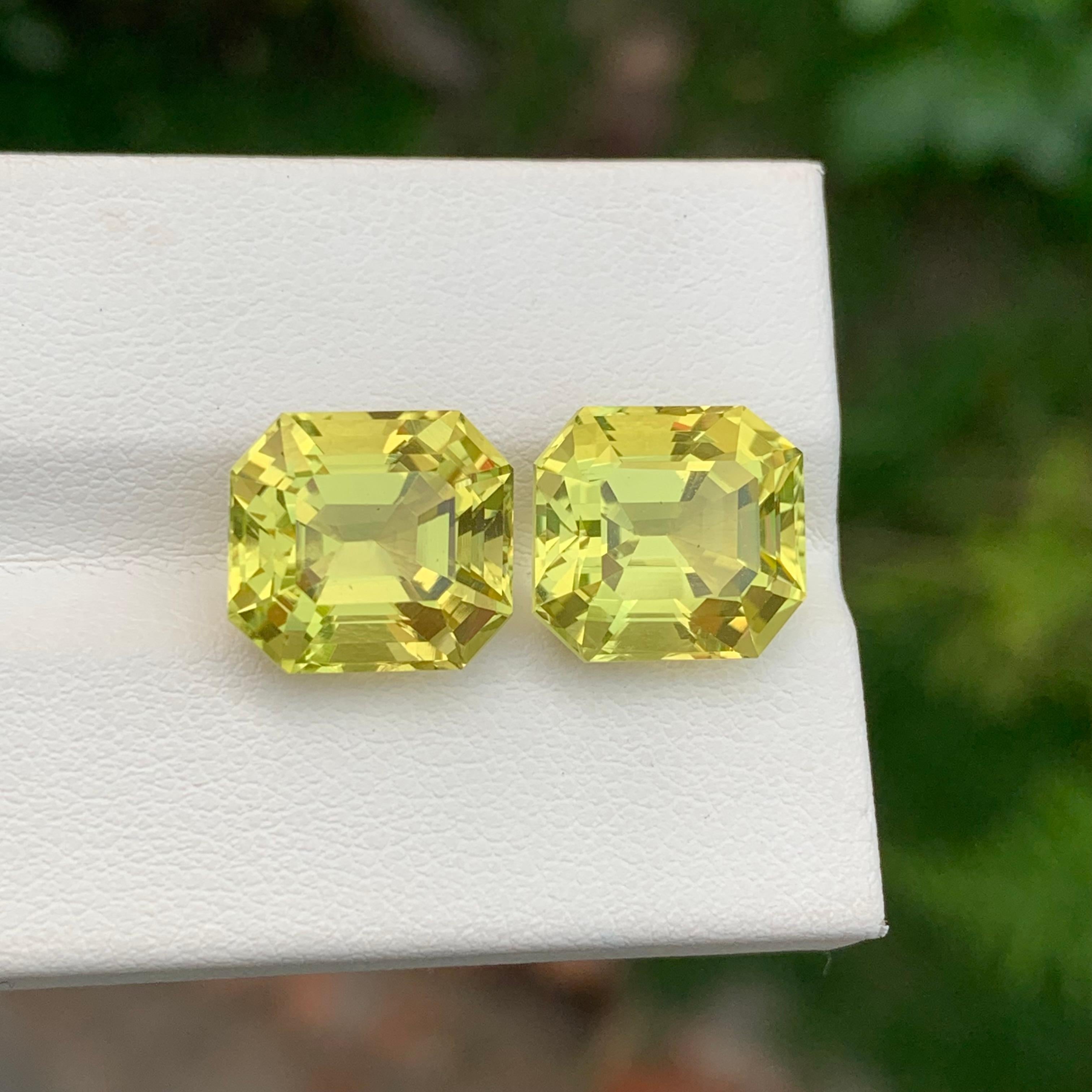 13,10 Karat natürlicher loser Zitronenquarz Paar perfekte quadratische Form für Ohrringe für Damen oder Herren im Angebot