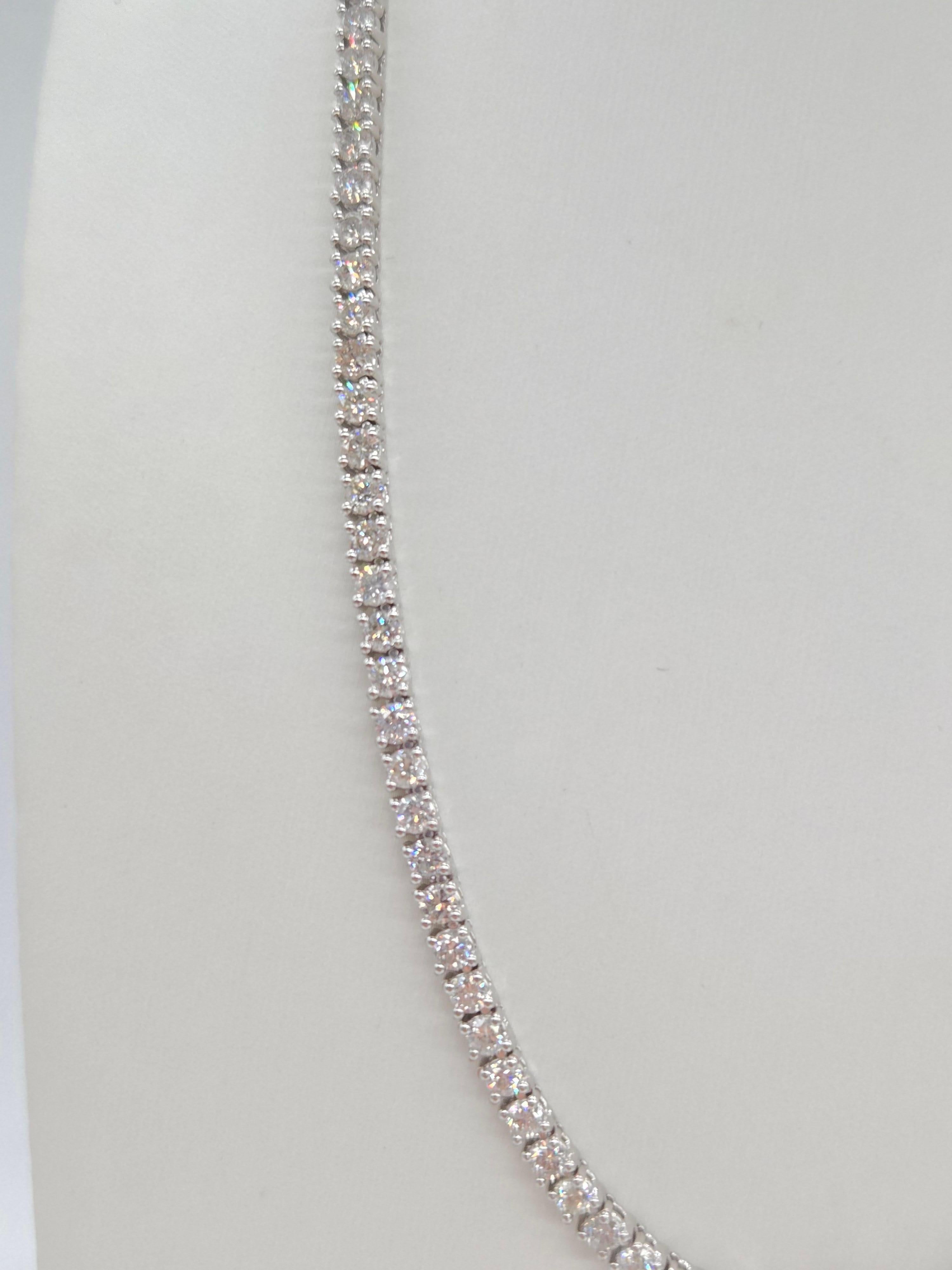 13.10 Carat Round Brilliant Cut Diamond Tennis Necklace 14 Karat White Gold 16'' In New Condition In Great Neck Plaza, NY