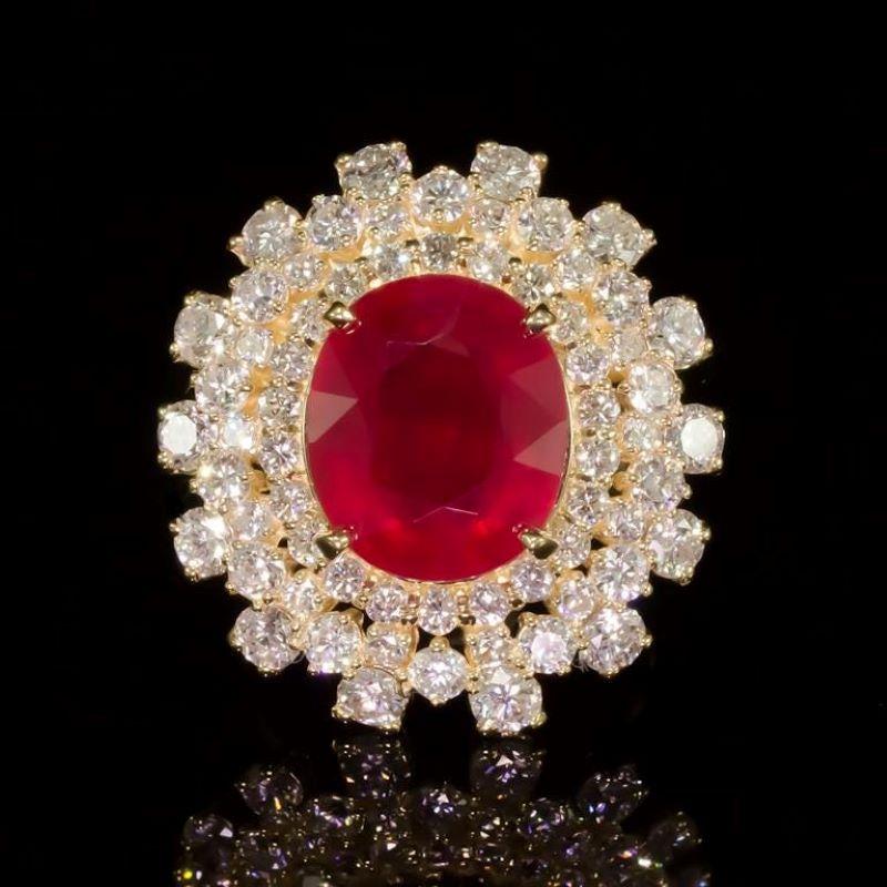 13.10 Carats Red Ruby and Natural Diamond 14k Solid Yellow Gold Ring In New Condition For Sale In Los Angeles, CA