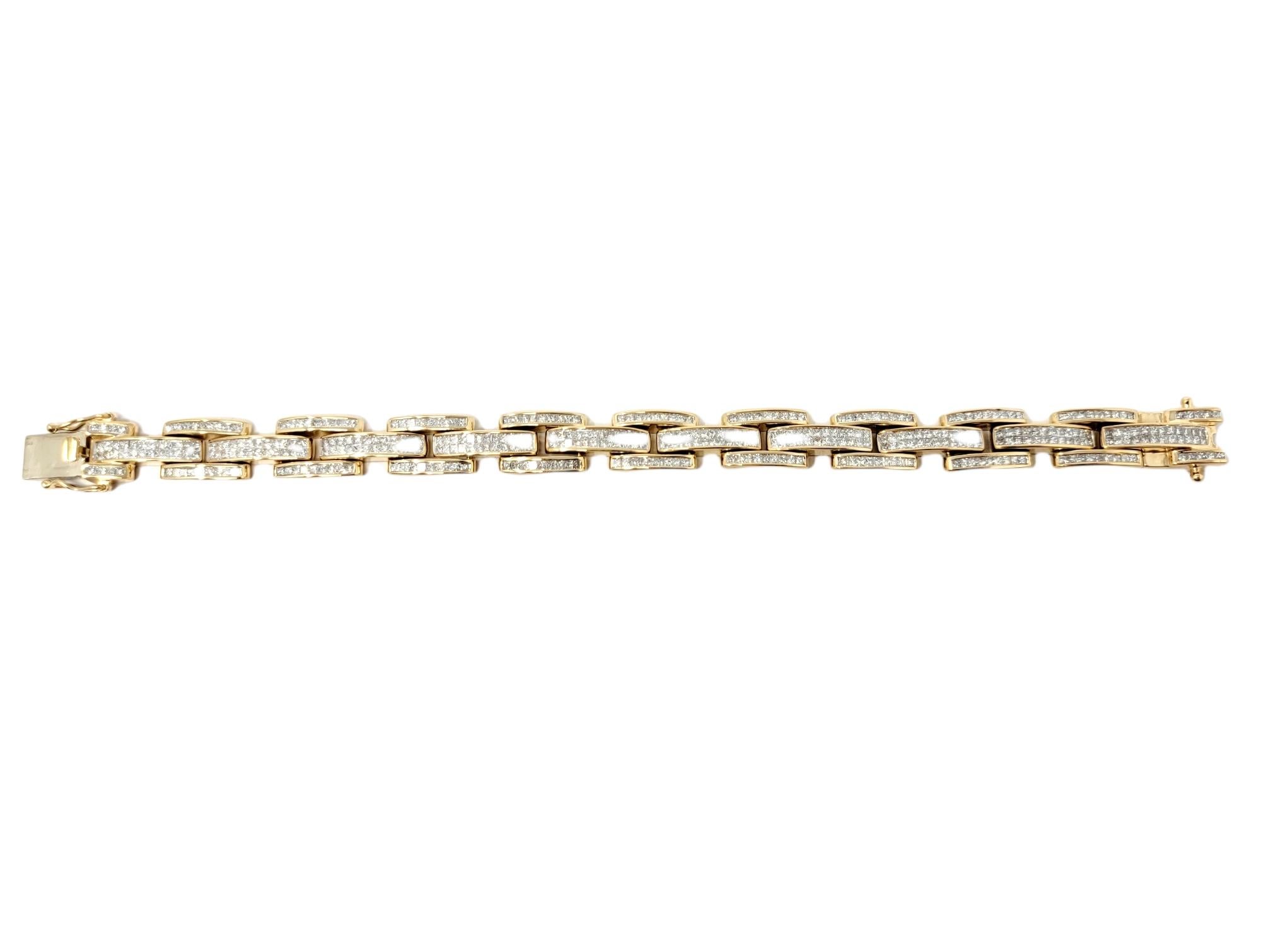 13.10 Carats Total Princess Diamond Panther Link Mens Bracelet in 18 Karat Gold In Good Condition For Sale In Scottsdale, AZ