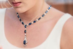 131,05 Carati di Zaffiri e Diamanti Senza Calore Collana e Orecchini in Platino