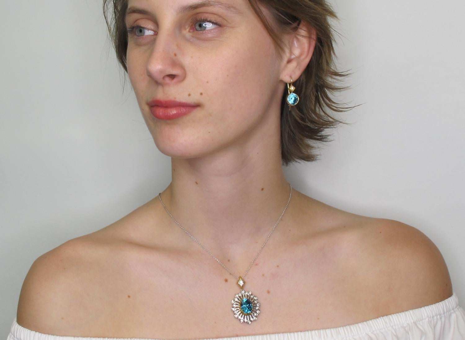 13.12 Carat Blue Zircon and Diamond Pendant Necklace in White and Yellow Gold  For Sale 3