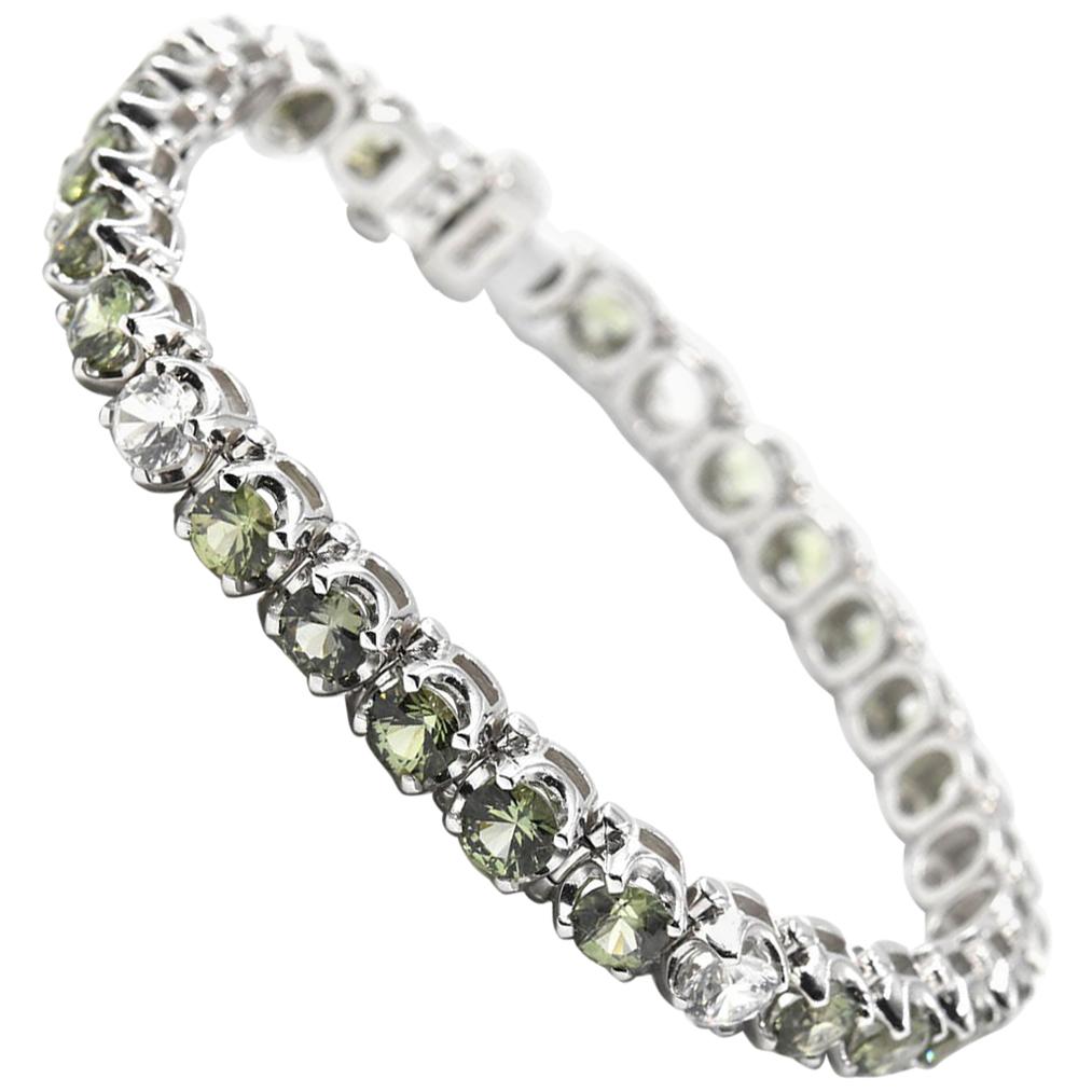 13.13 Carat Green and White Sapphire 18 Karat White Gold Tennis Bracelet