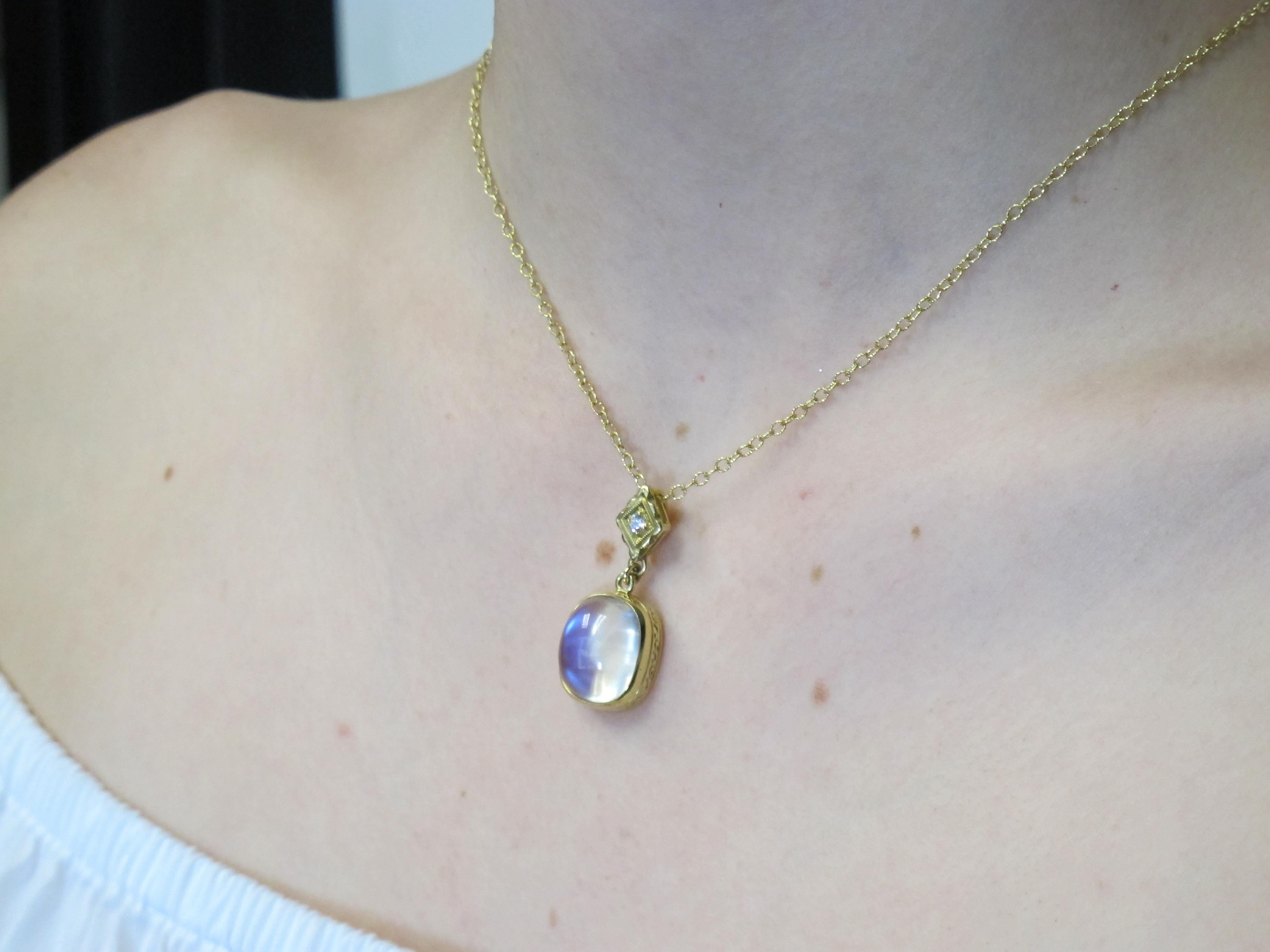 Artisan 13.15 Carat Rainbow Moonstone and White Diamond 18 Karat Gold Pendant Necklace