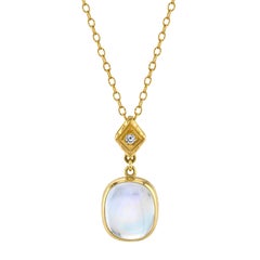 13.15 Carat Rainbow Moonstone and White Diamond 18 Karat Gold Pendant Necklace