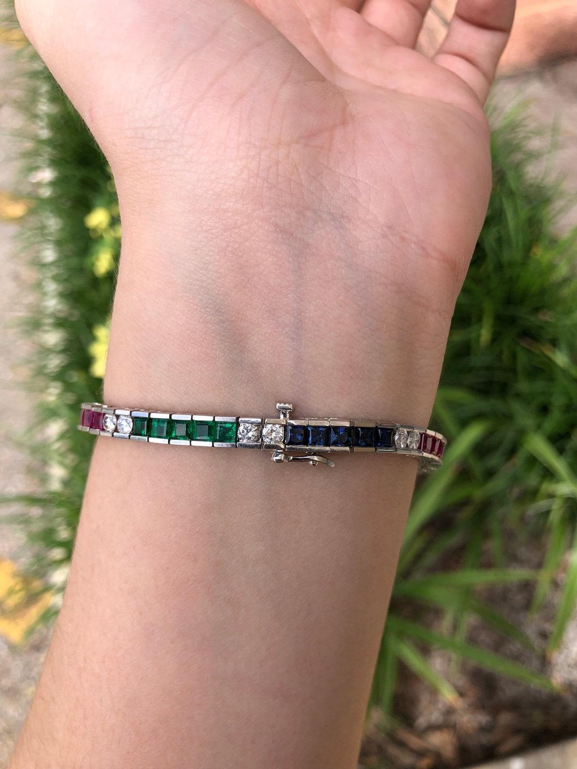 Modern 13.17ct Emerald Sapphire Ruby & Diamond Tennis Bracelet – 14K White Gold For Sale