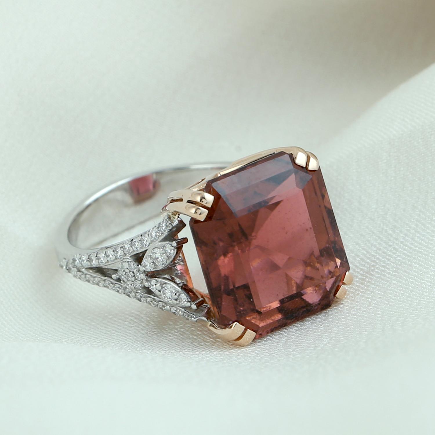 13.18 ct Pink Touramline Ring With Diamonds In 18k White Gold (Art déco) im Angebot