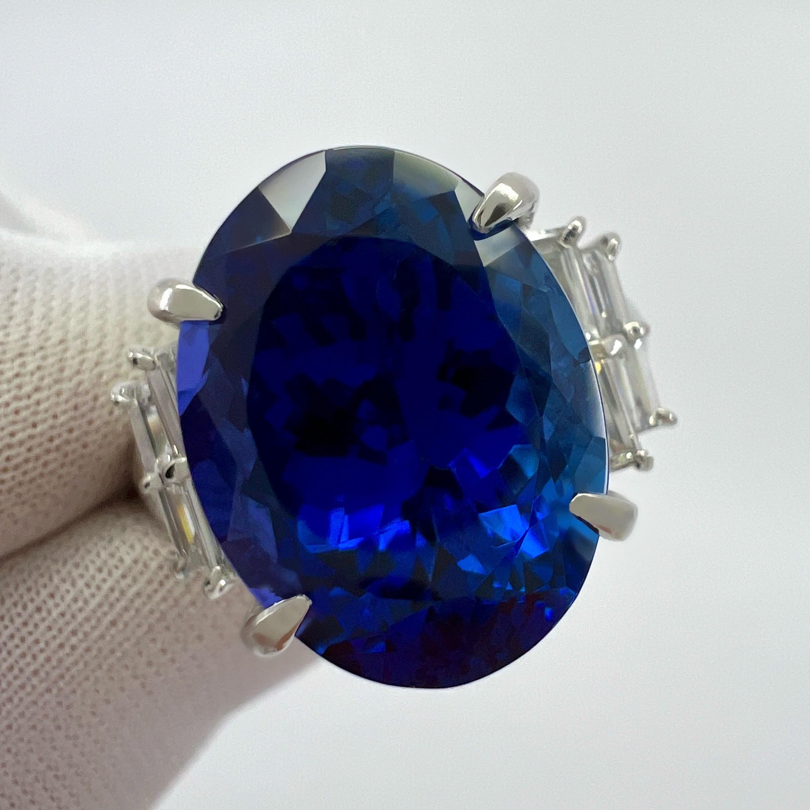 Taille ovale 13.18ct Nature Vivid Diamonds AAA+ Tanzanite Oval Cut Diamond Cocktail Ring en vente