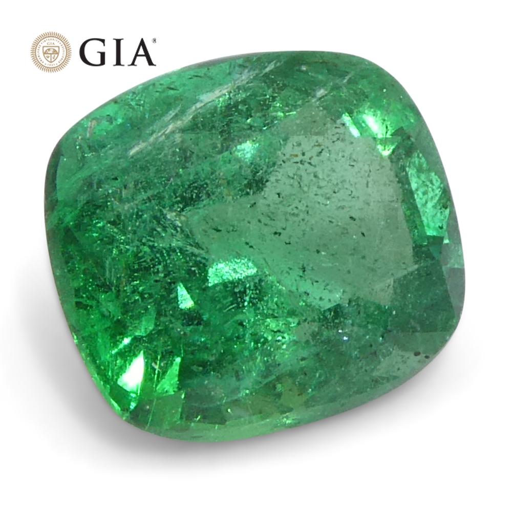 da uomo o donna 1,31ct Cushion Green Emerald GIA Certified Zambia (F2) in vendita