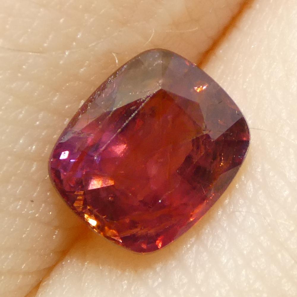 Femenino o masculino Zafiro rojo naranja de 1,31 ct de Tanzania en venta