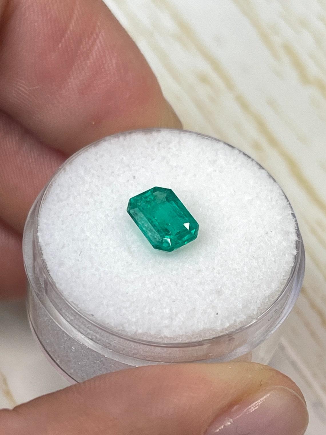 1.31ct Fine Muzo Green Emerald Cut Colombian Gem 8x6 Genuine May Birthstone For Sale 1