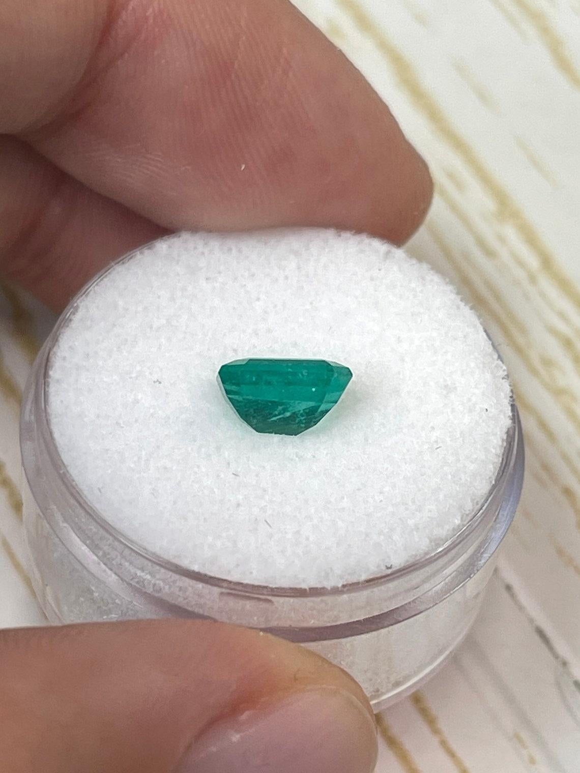 1.31ct Fine Muzo Green Emerald Cut Colombian Gem 8x6 Genuine May Birthstone For Sale 2