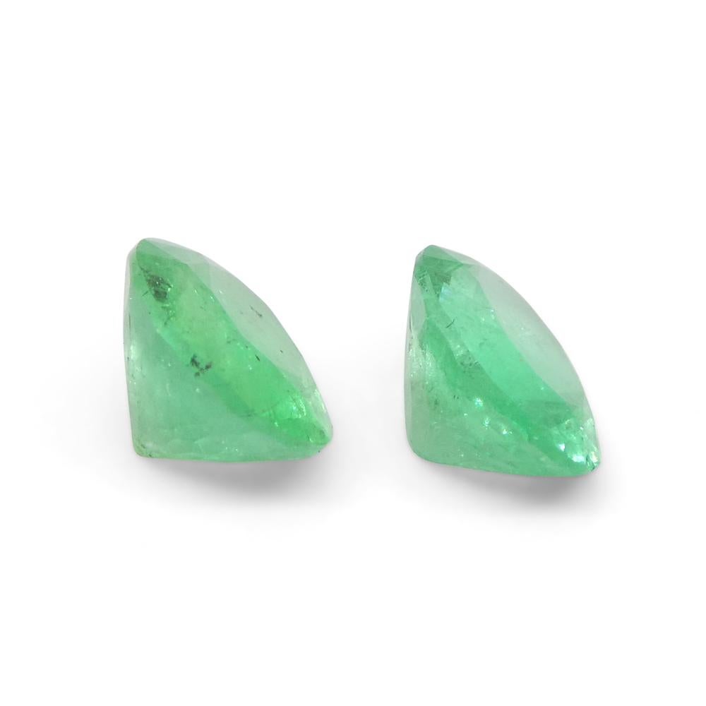 1.31ct Pair Oval Green Emerald from Colombia For Sale 3