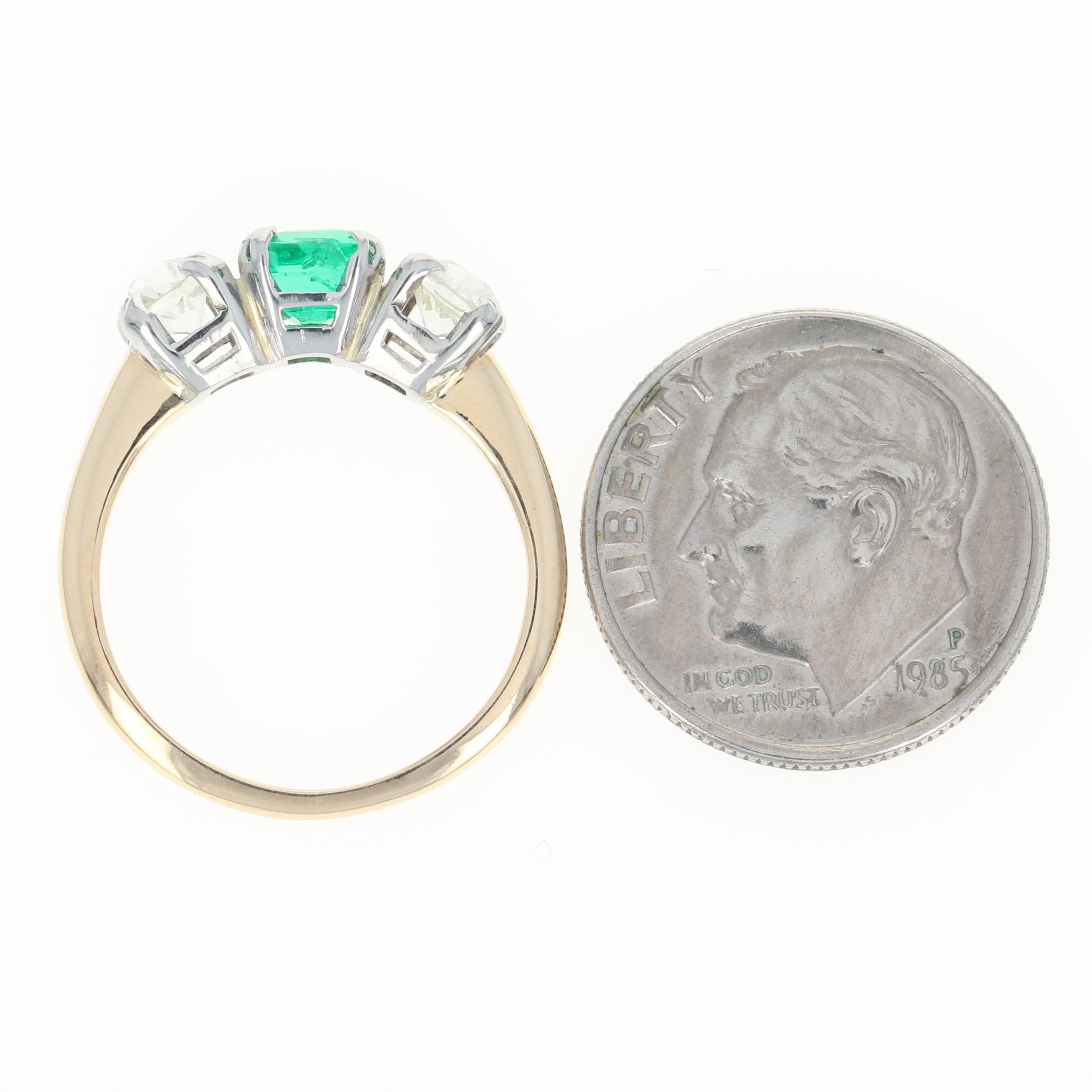 1.31 Carat Emerald and Diamond Art Deco Ring, 14 Karat Yellow Gold Vintage 2