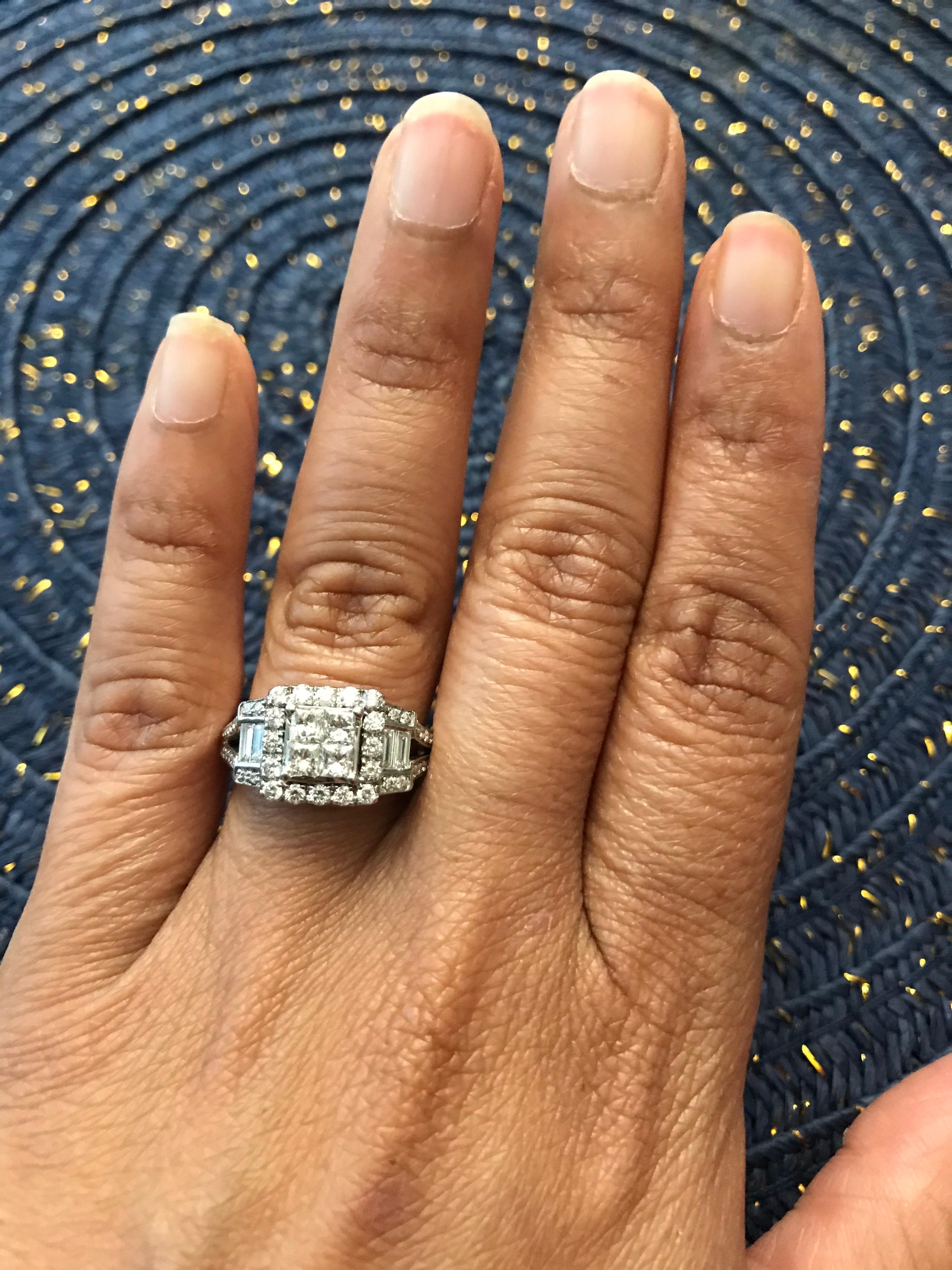 1.32 Carat Diamond Cluster Ring 14 Karat White Gold In New Condition For Sale In Los Angeles, CA