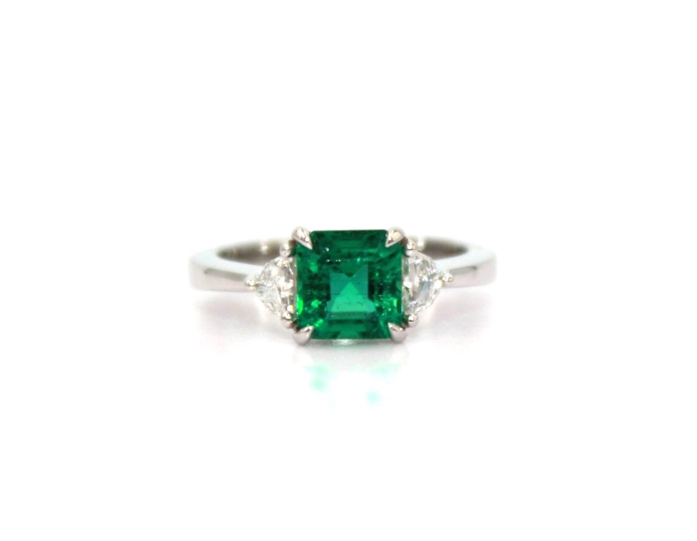 1.32 Carat Emerald Diamond Ring 