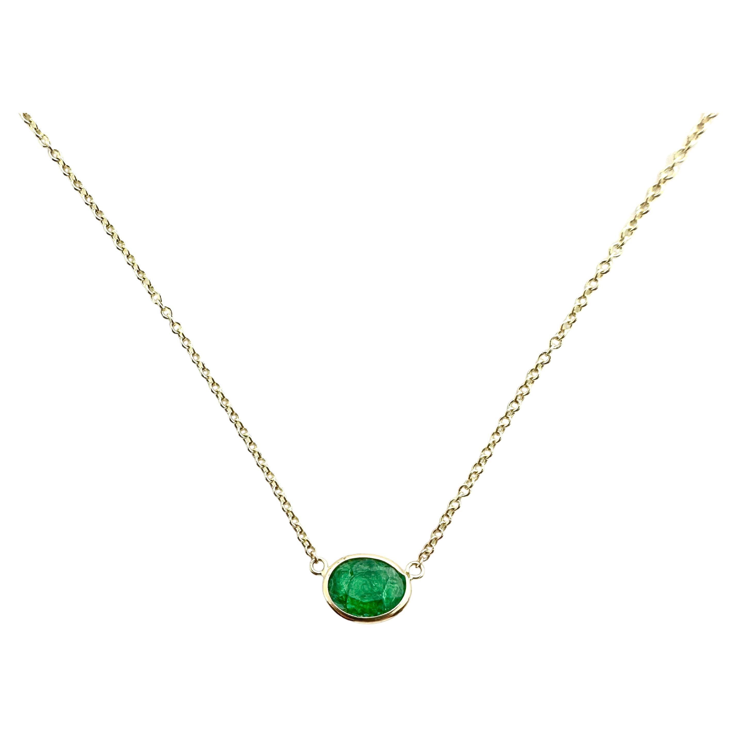 1.32 Carat Emerald Oval IGITL Certified & Fashion Necklaces In 14K Yellow Gold For Sale