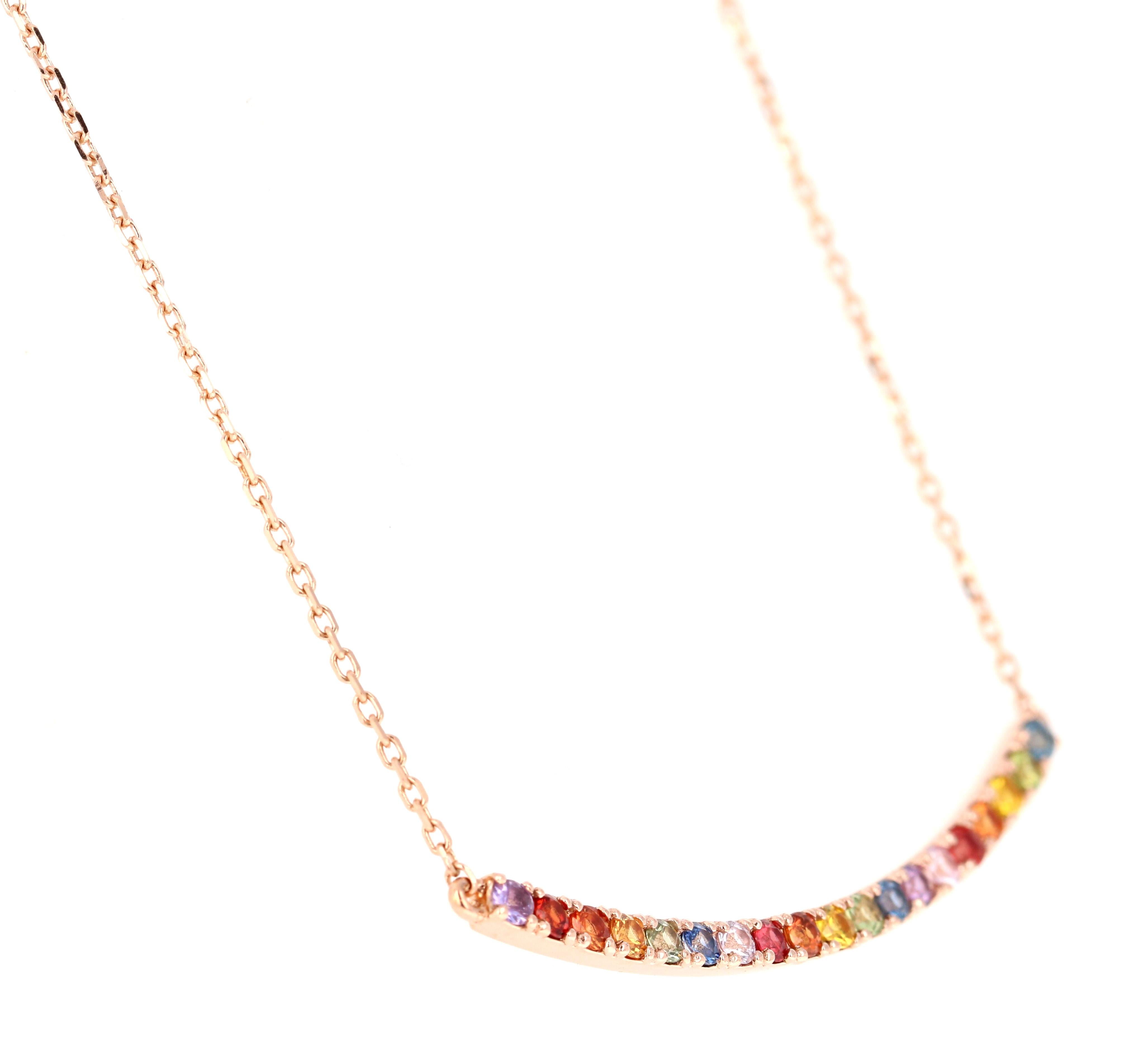 Collana a catena in oro giallo e zaffiro multicolore da 1,32 carati 

Questa collana ha zaffiri naturali multicolore che pesano 1,32 carati.

Realizzato in oro giallo 14 carati con un peso di circa 4,3 grammi. 

La lunghezza della collana è di 16