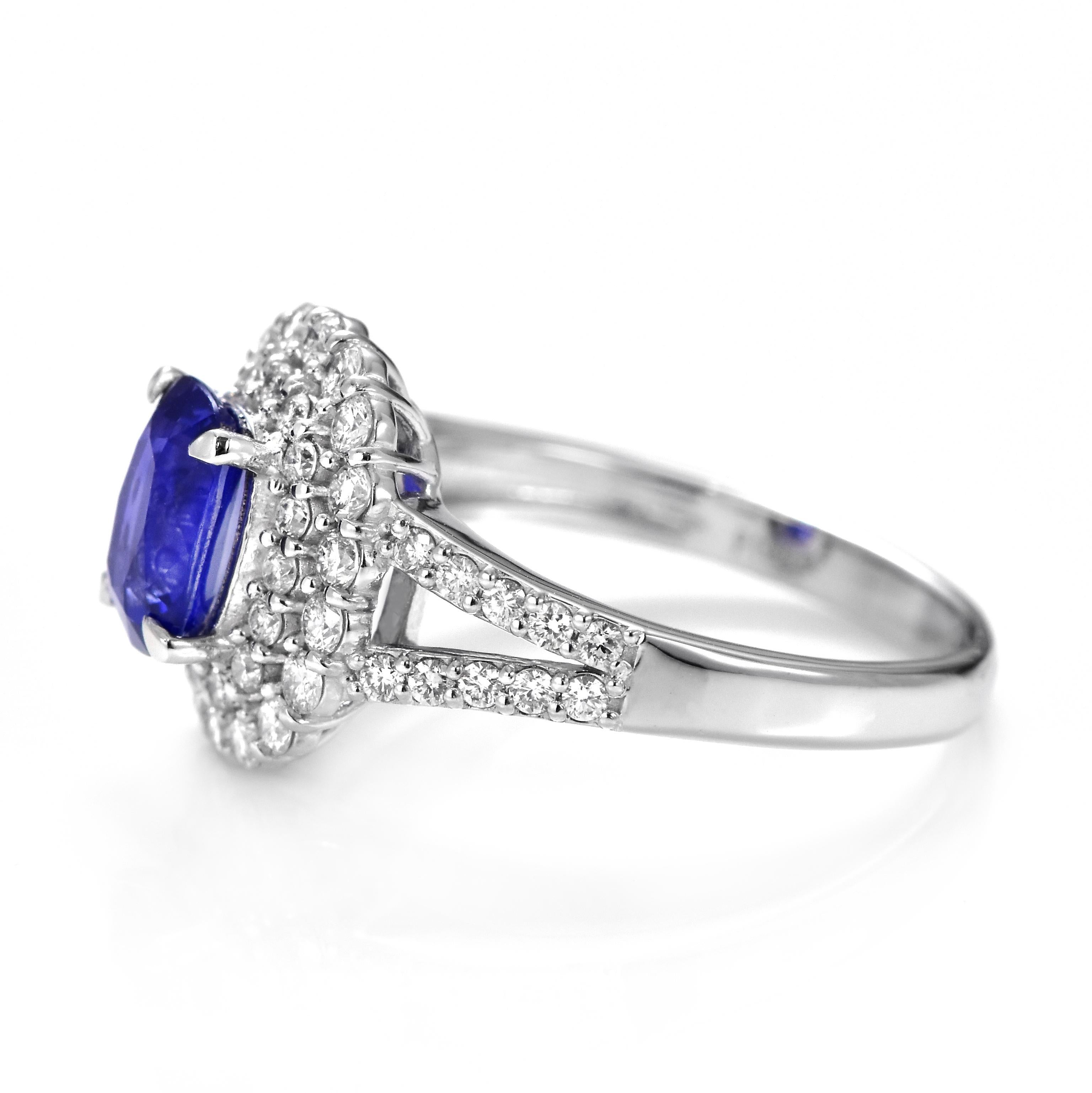 1.32 Carat Natural Velvet Blue Sapphire & Diamond Halo Set Ring Made in Platinum For Sale 4