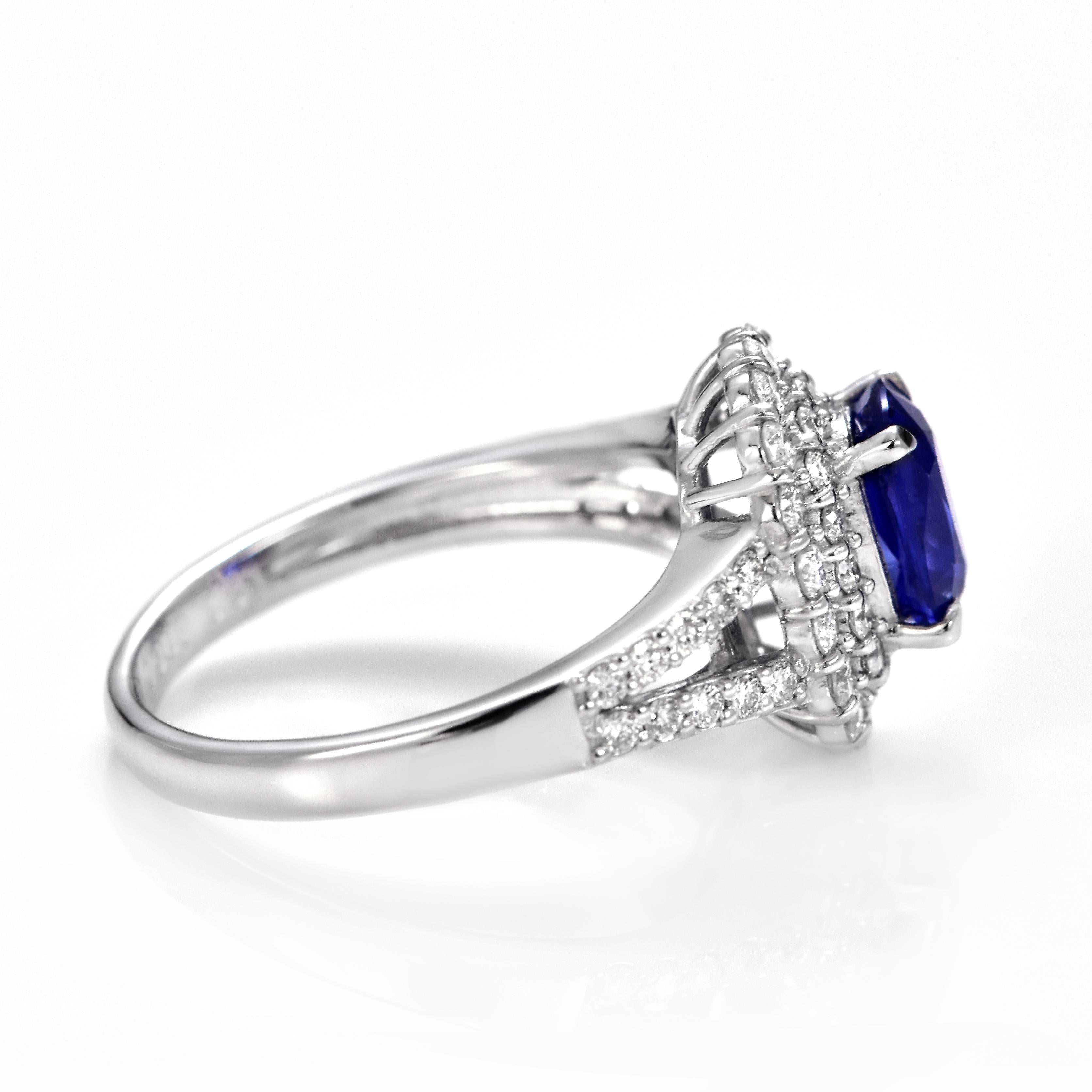 1.32 Carat Natural Velvet Blue Sapphire & Diamond Halo Set Ring Made in Platinum For Sale 5
