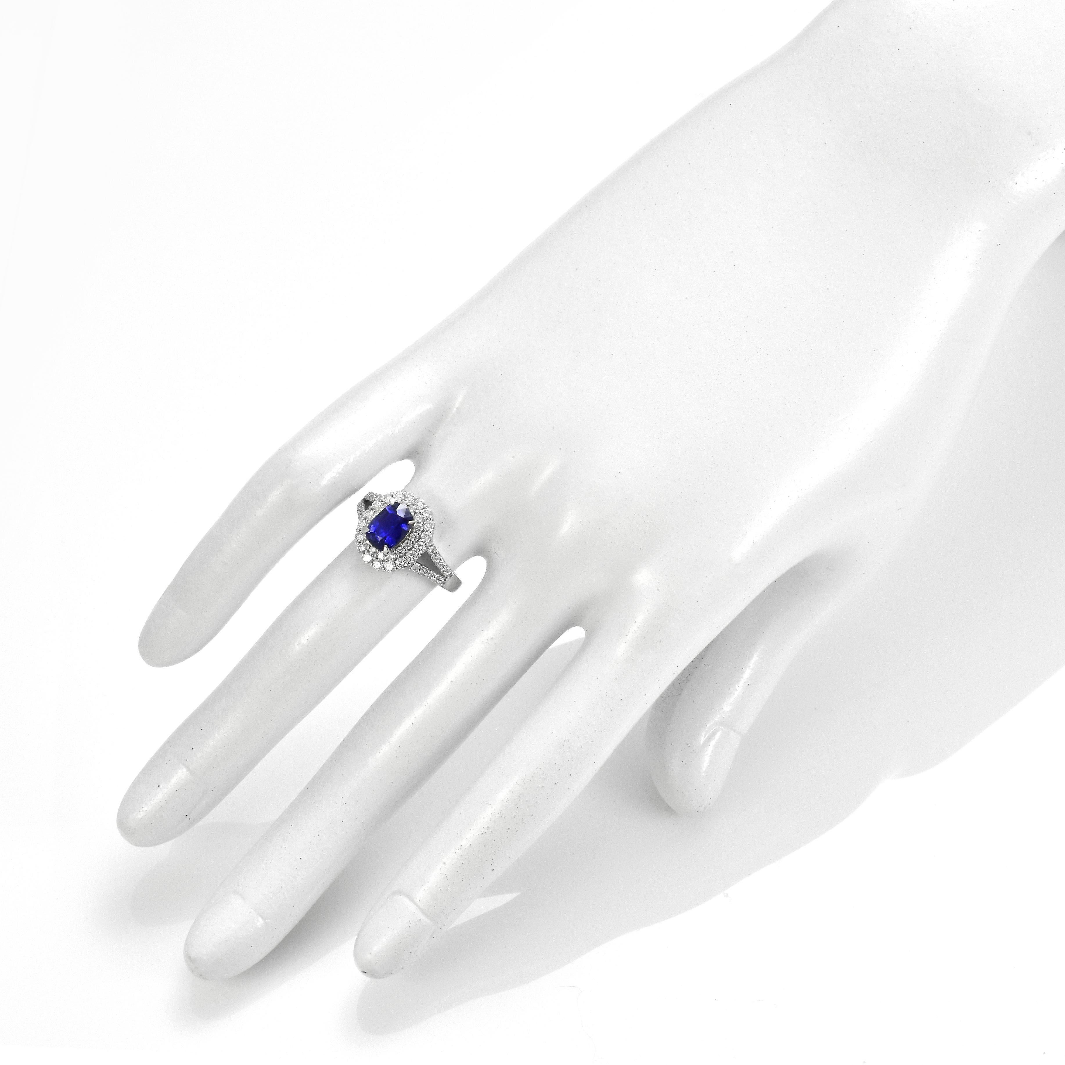 Women's 1.32 Carat Natural Velvet Blue Sapphire & Diamond Halo Set Ring Made in Platinum For Sale