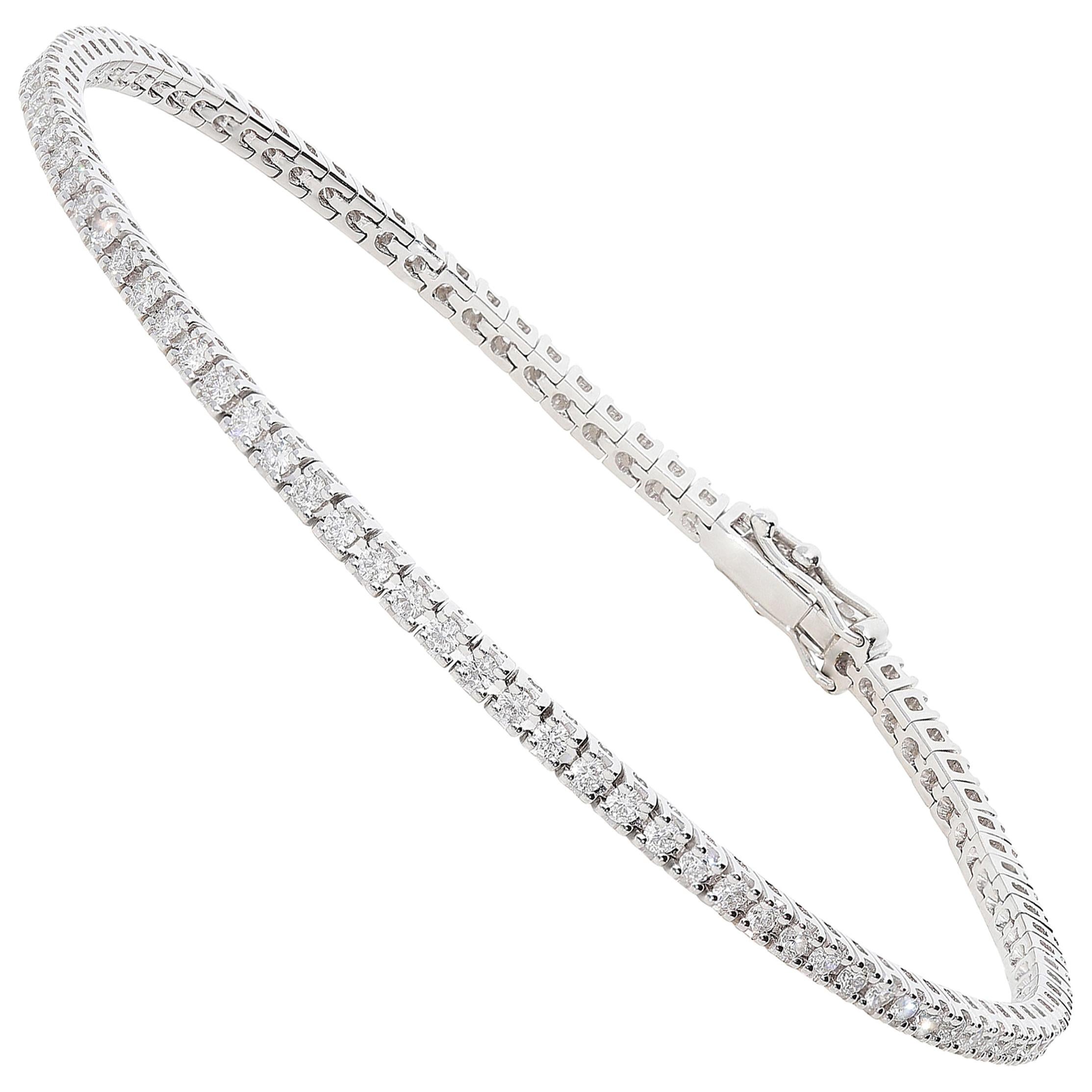 1.32 Carat White GVS Diamonds 18 Karat White Gold Tennis Bracelet For Sale