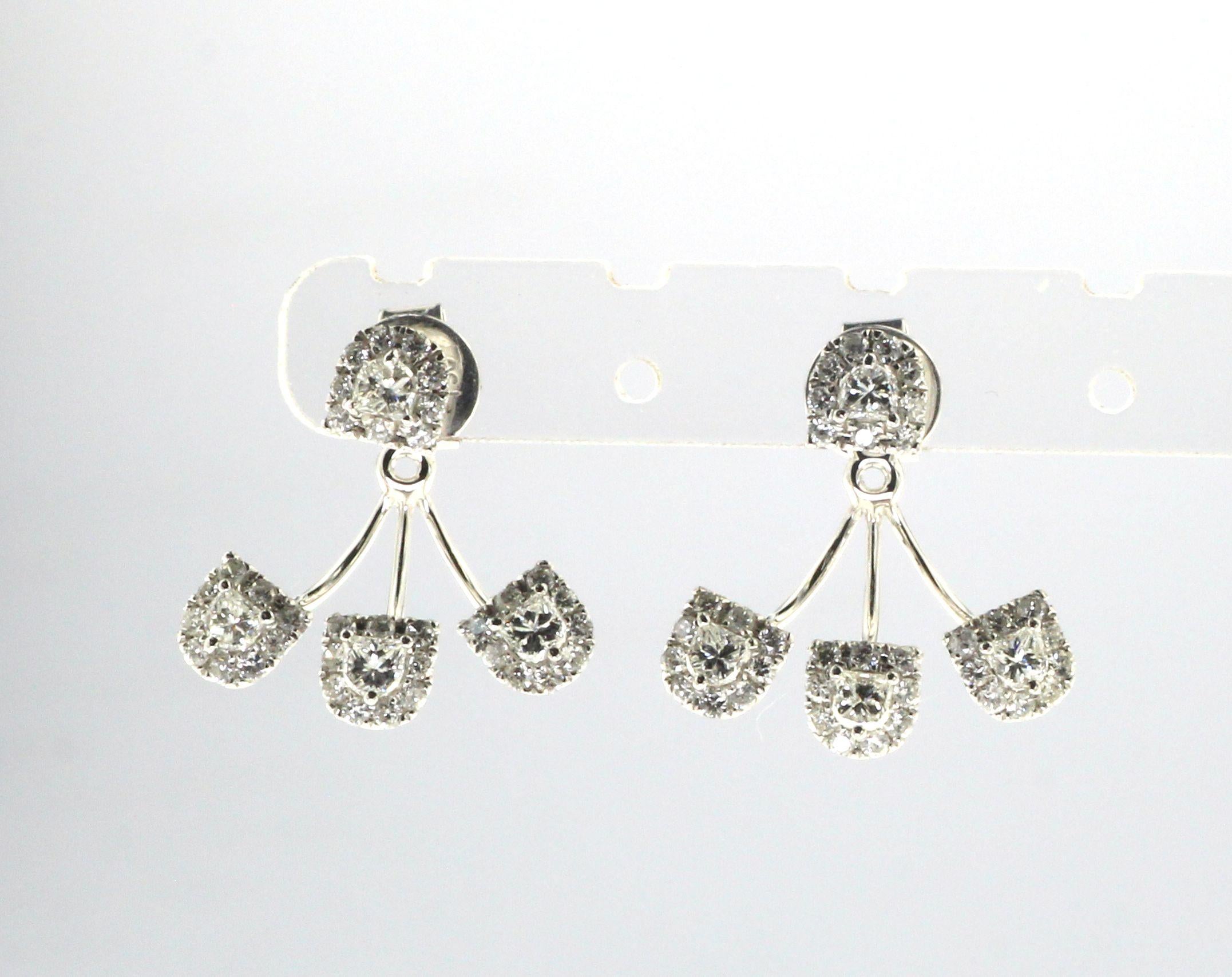 1.32 Carats Shield Cut Diamond Earrings Jacket in 18 Karat White Gold In New Condition For Sale In Hong Kong, HK